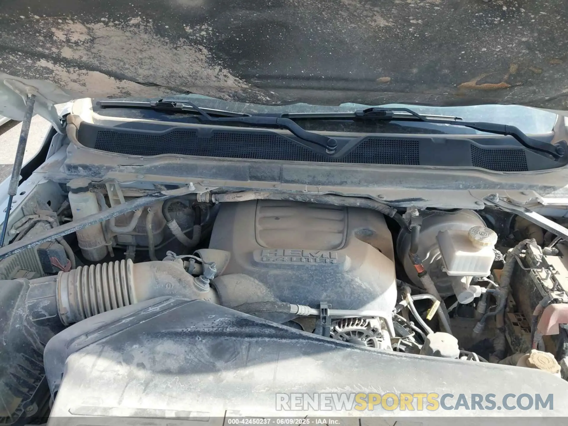 10 Photograph of a damaged car 3C6UR5HJ2NG202690 RAM 2500 2022