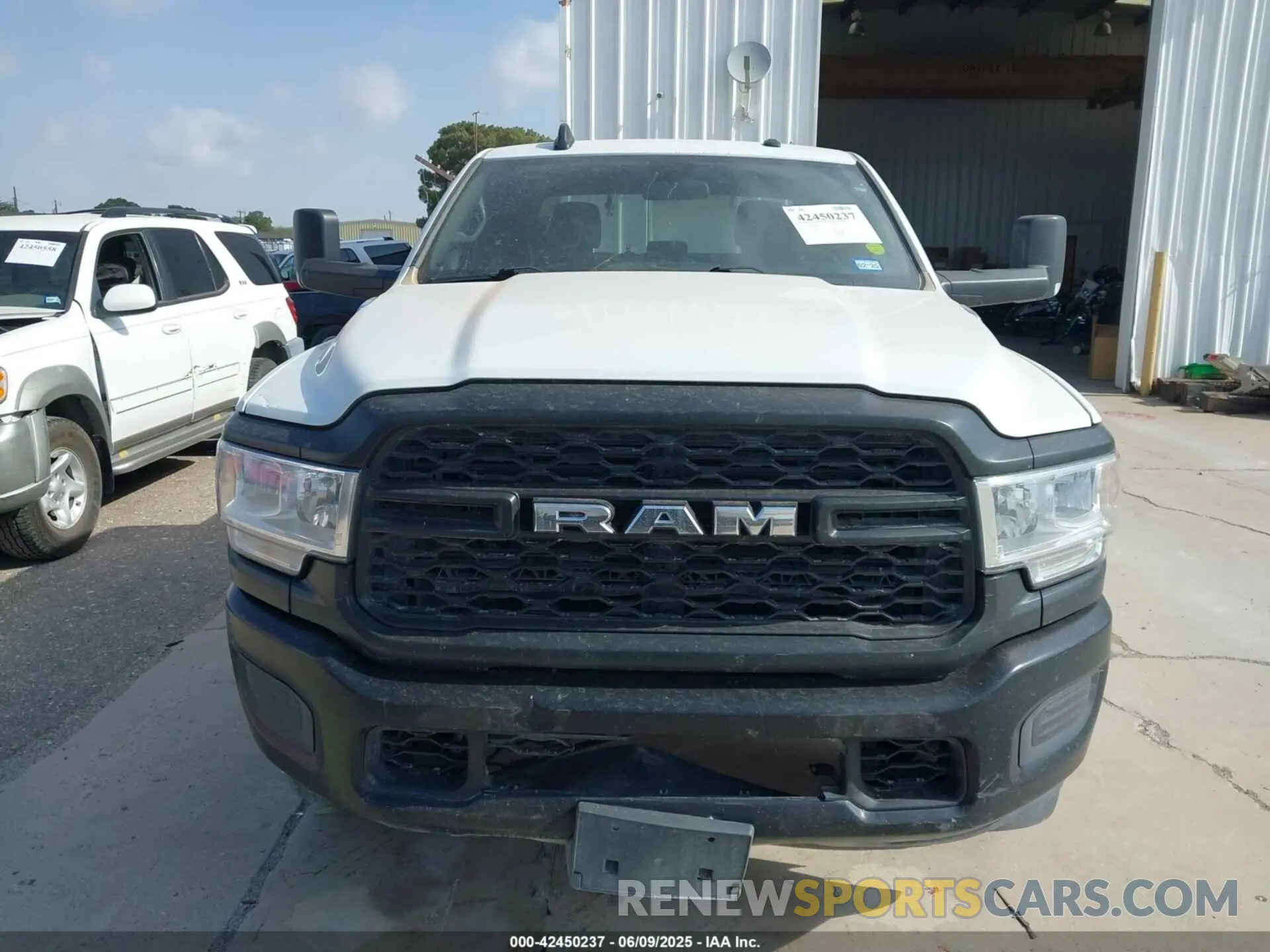 12 Photograph of a damaged car 3C6UR5HJ2NG202690 RAM 2500 2022