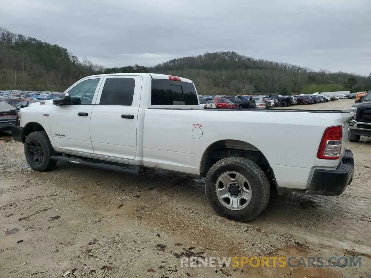 2 Photograph of a damaged car 3C6UR5HJ2NG251551 RAM 2500 2022