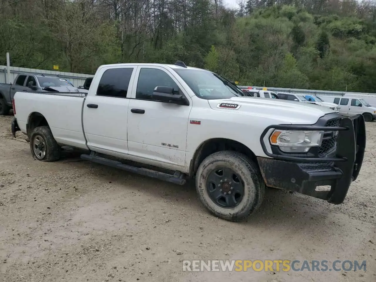 4 Photograph of a damaged car 3C6UR5HJ2NG251551 RAM 2500 2022