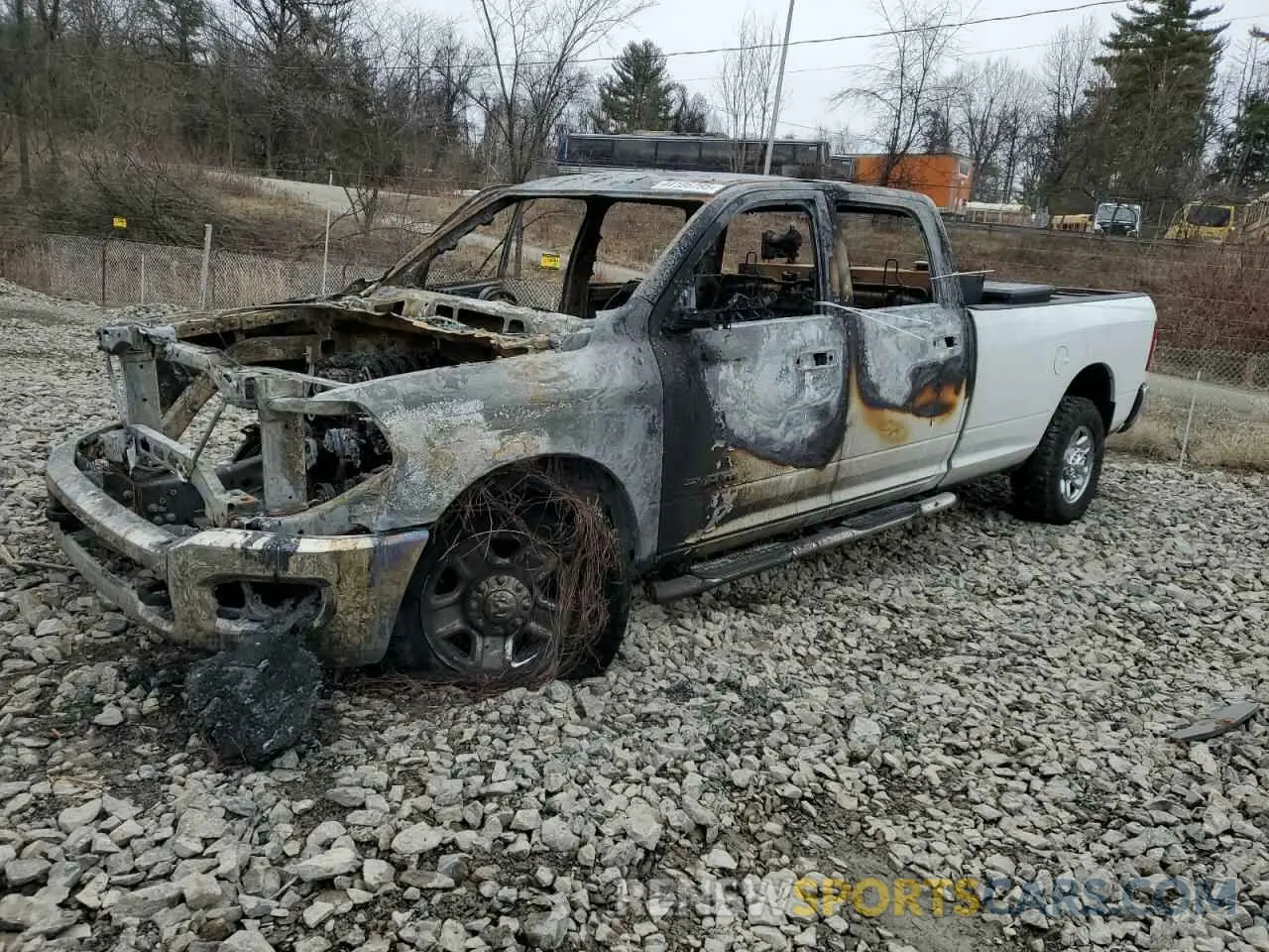 1 Photograph of a damaged car 3C6UR5HJ2NG371740 RAM 2500 2022