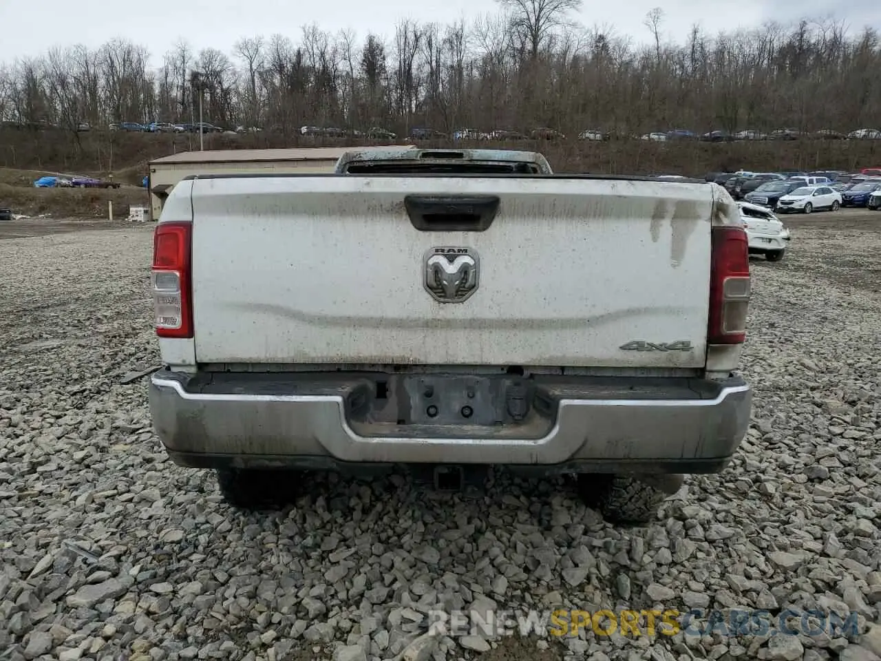 6 Photograph of a damaged car 3C6UR5HJ2NG371740 RAM 2500 2022