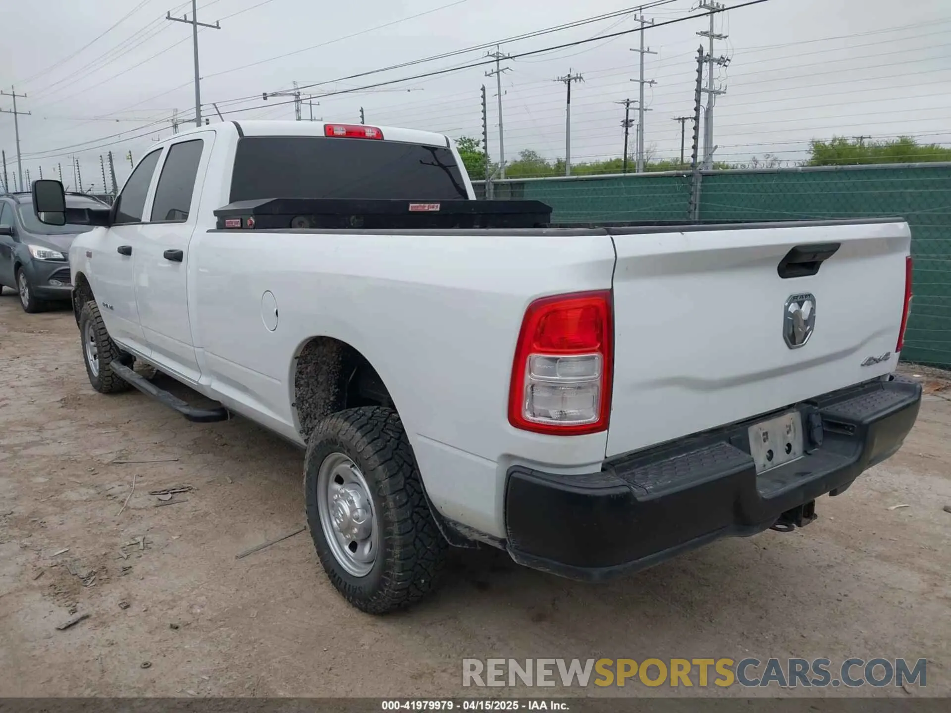 3 Photograph of a damaged car 3C6UR5HJ4NG354406 RAM 2500 2022