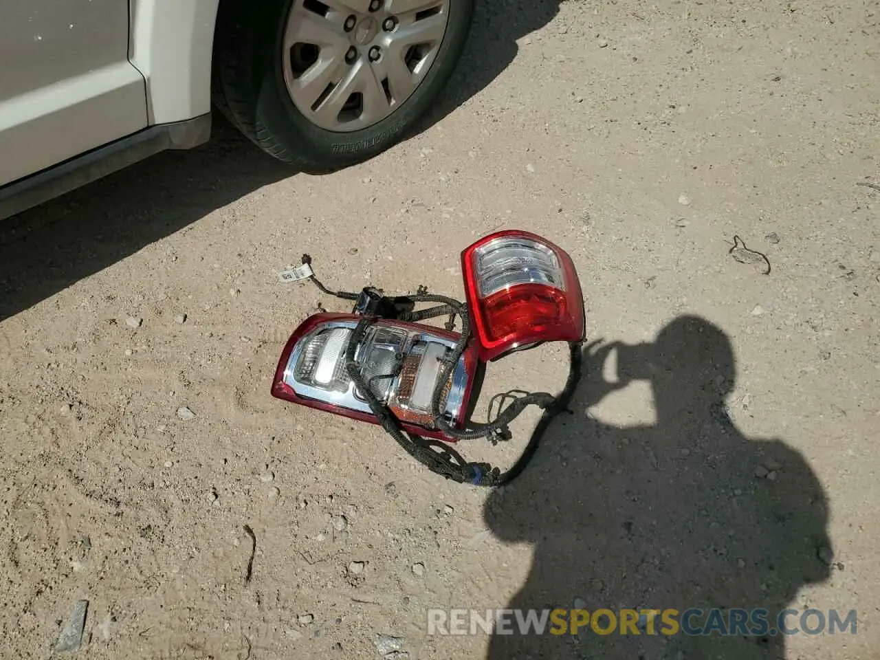 12 Photograph of a damaged car 3C6UR5HJ5NG149788 RAM 2500 2022