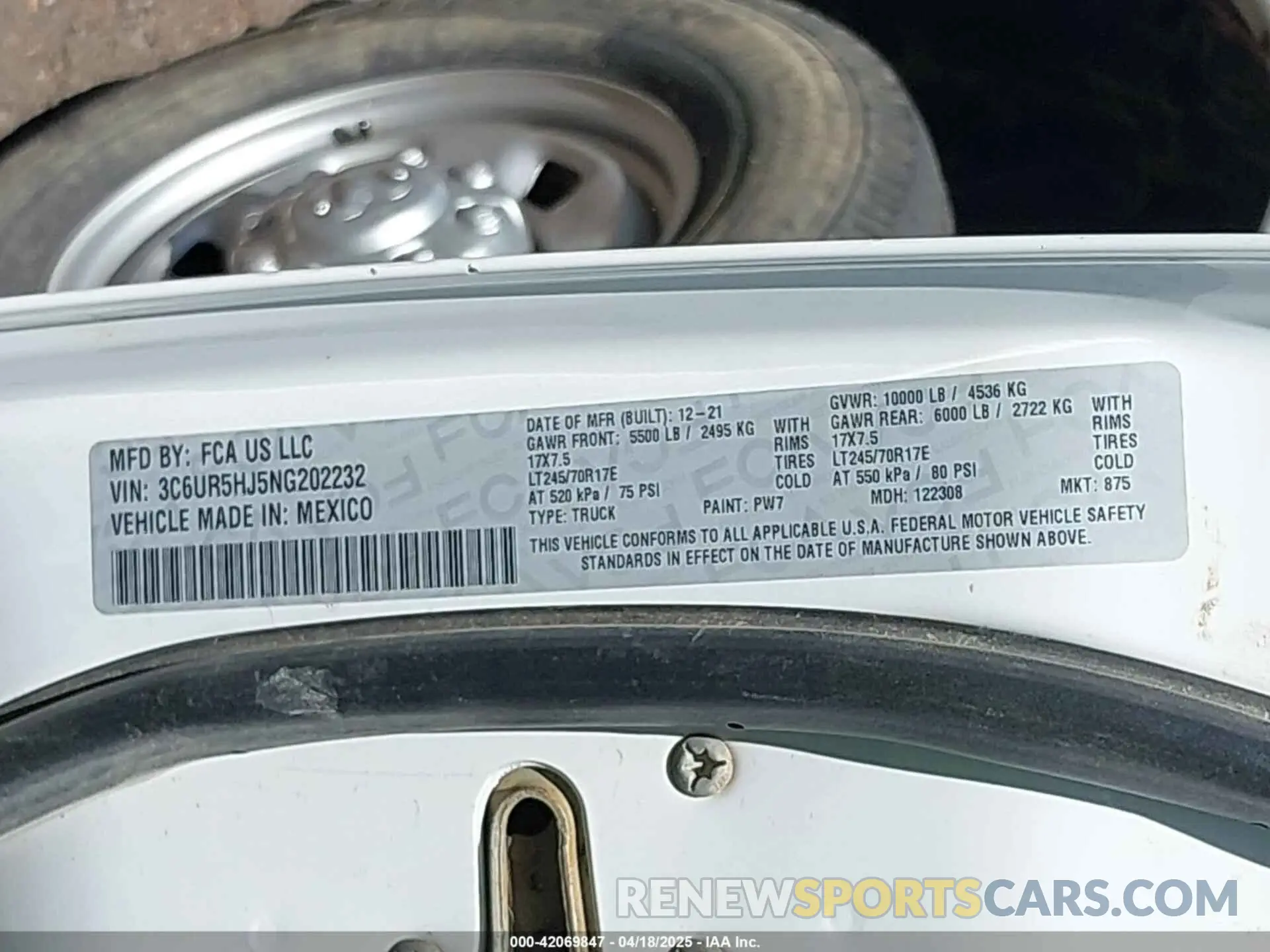 9 Photograph of a damaged car 3C6UR5HJ5NG202232 RAM 2500 2022