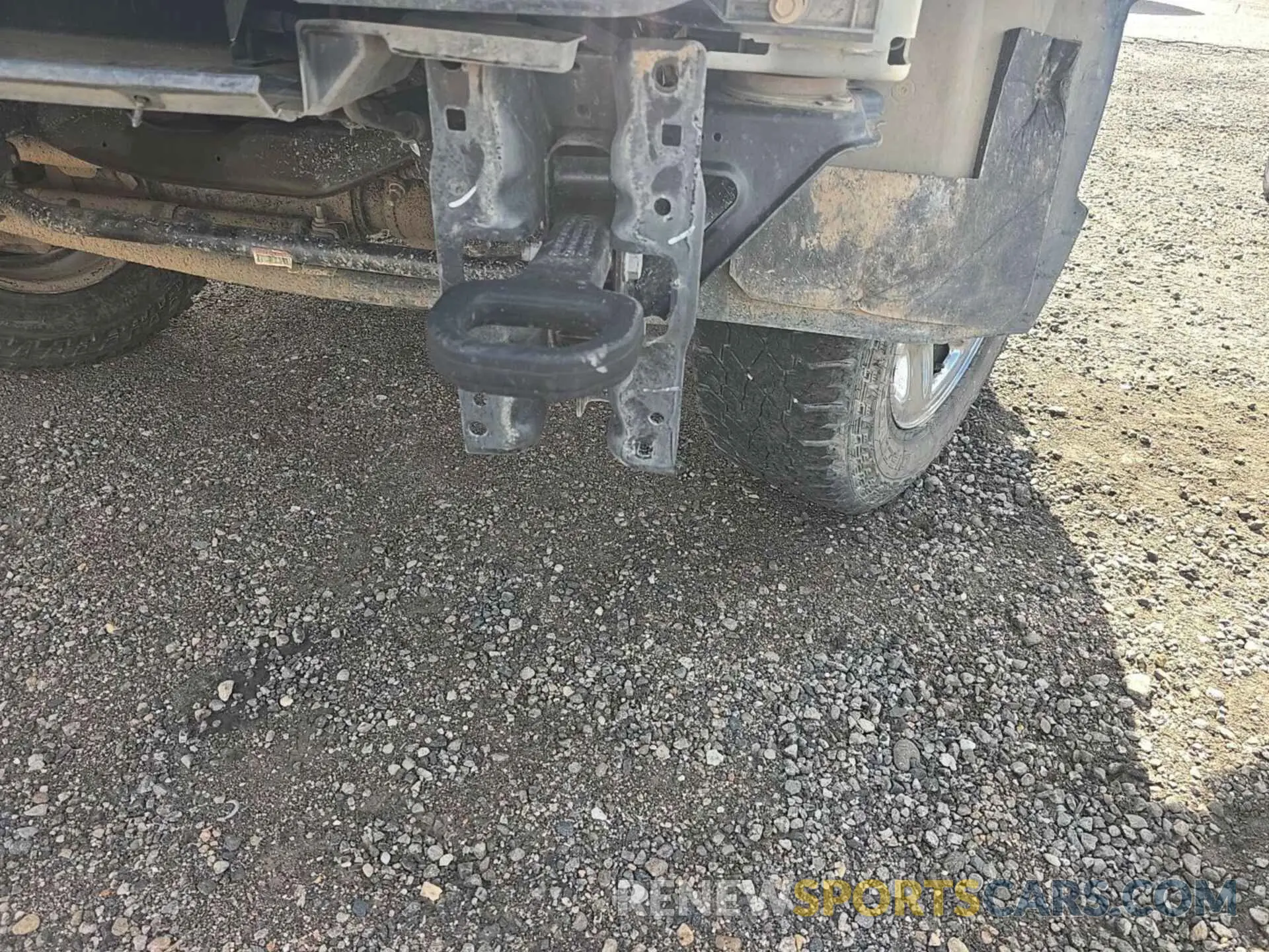 13 Photograph of a damaged car 3C6UR5HJ9NG350612 RAM 2500 2022