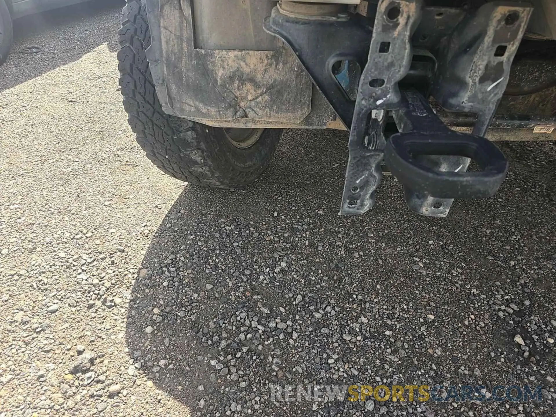 18 Photograph of a damaged car 3C6UR5HJ9NG350612 RAM 2500 2022