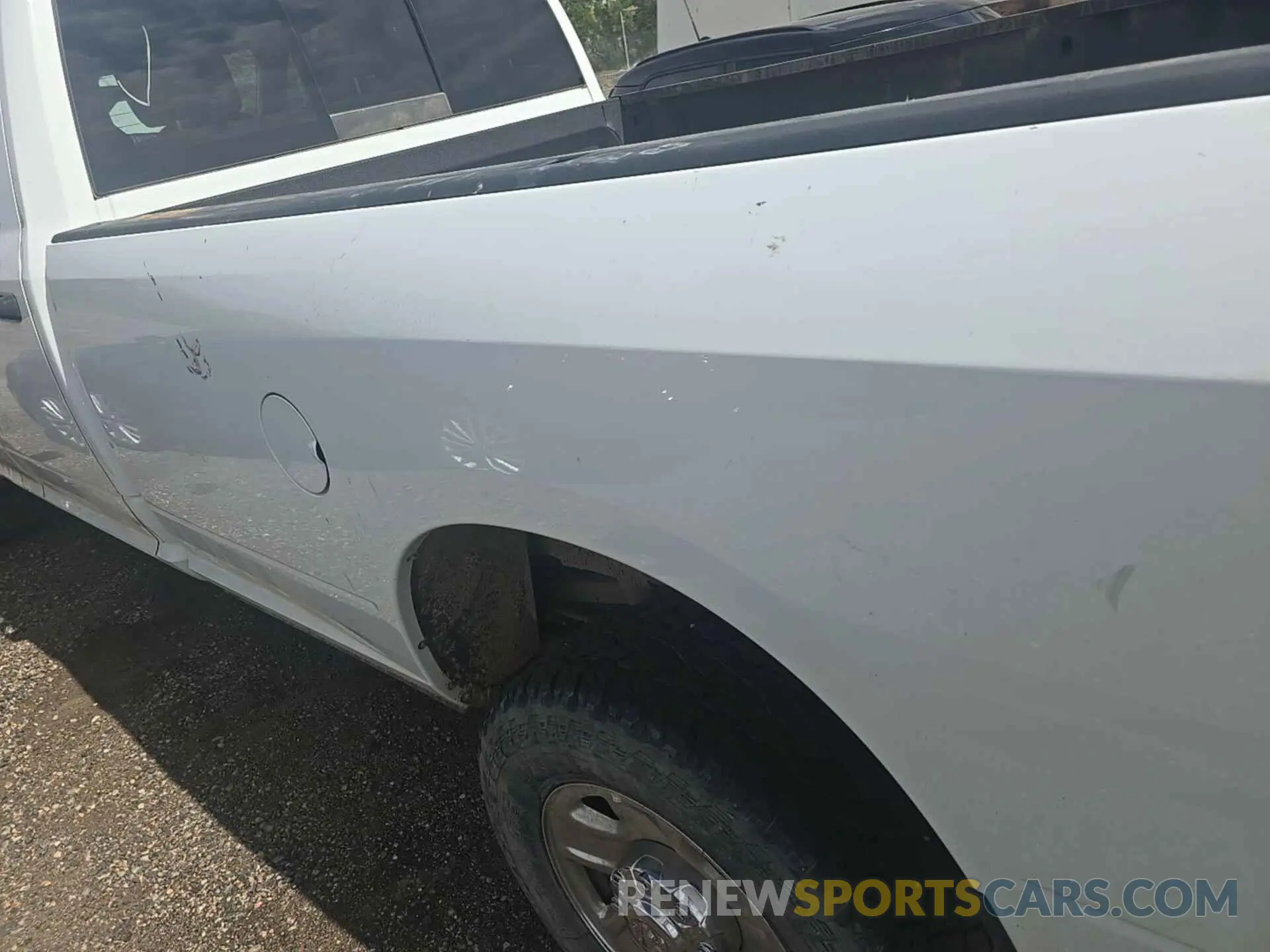 22 Photograph of a damaged car 3C6UR5HJ9NG350612 RAM 2500 2022