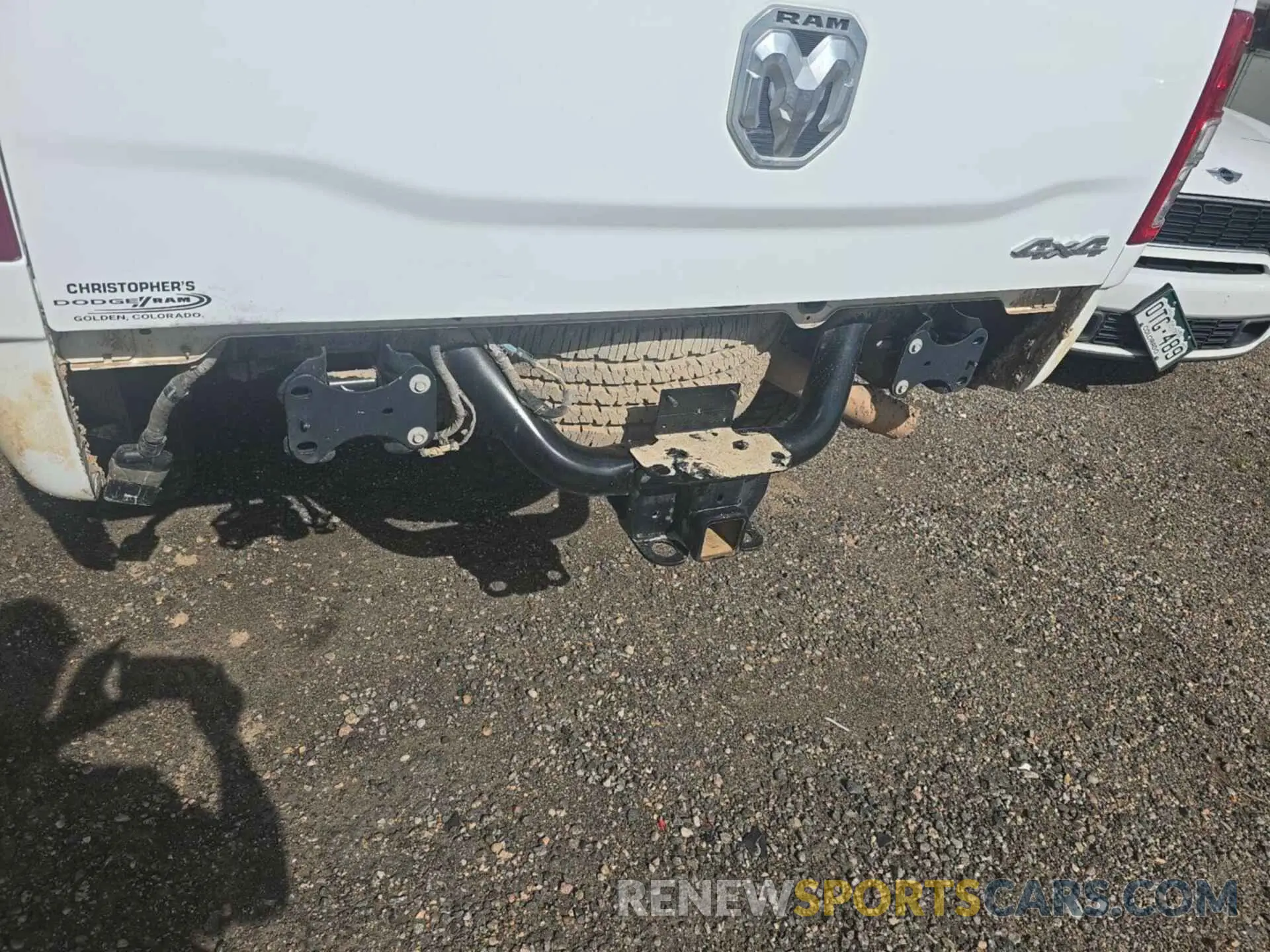 24 Photograph of a damaged car 3C6UR5HJ9NG350612 RAM 2500 2022