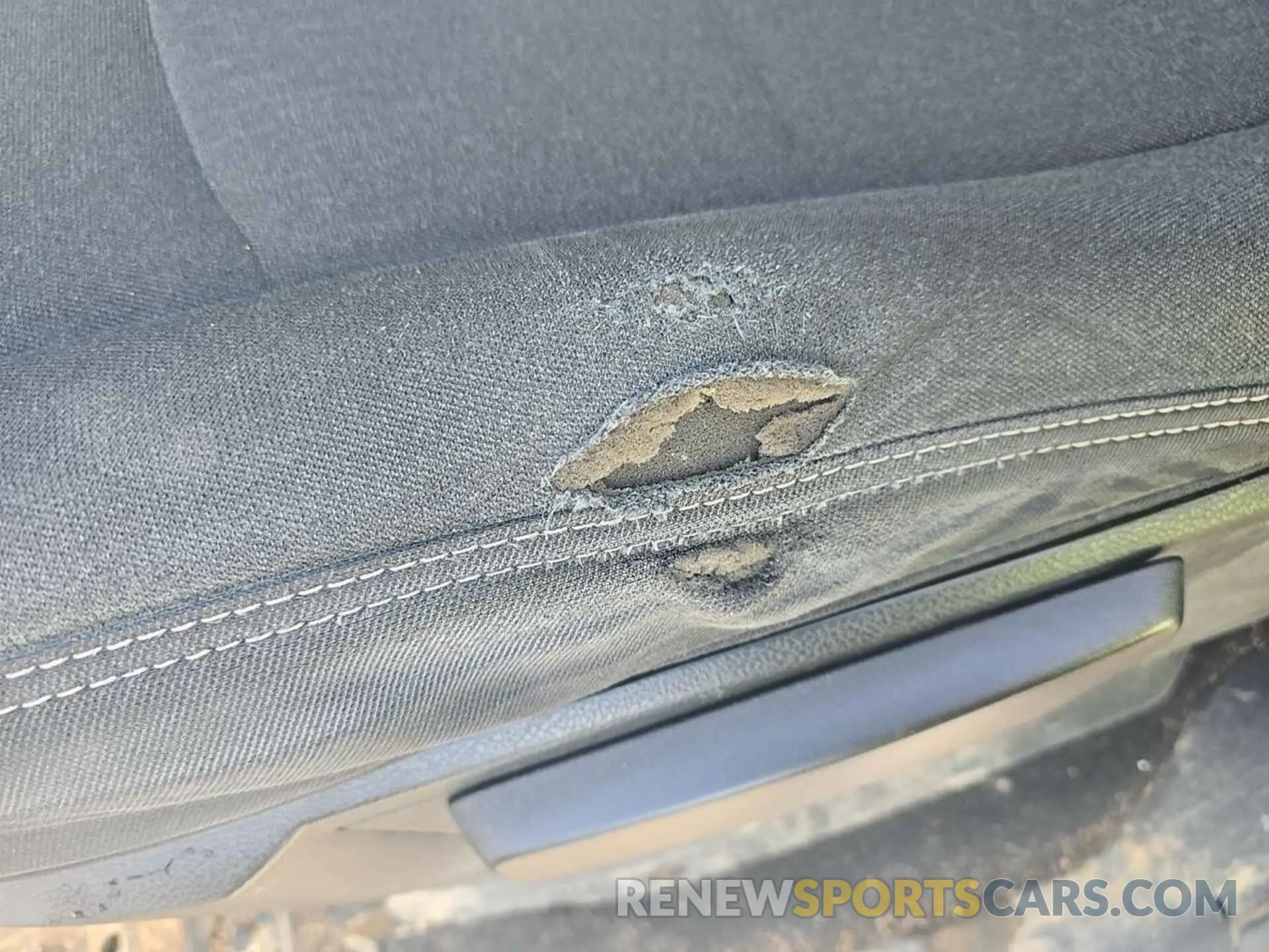3 Photograph of a damaged car 3C6UR5HJ9NG350612 RAM 2500 2022