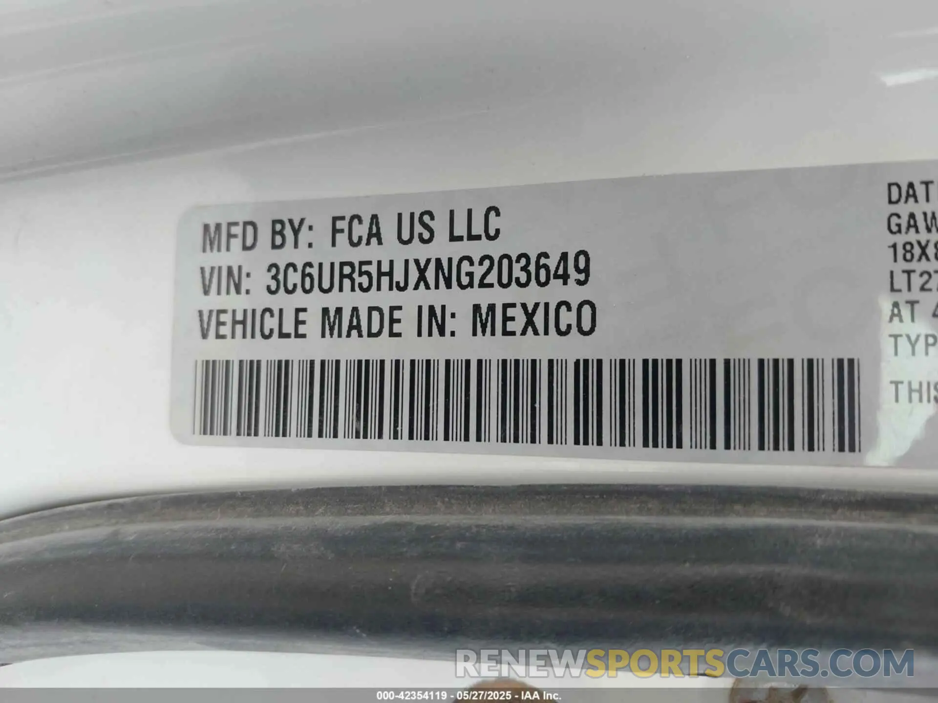 9 Photograph of a damaged car 3C6UR5HJXNG203649 RAM 2500 2022
