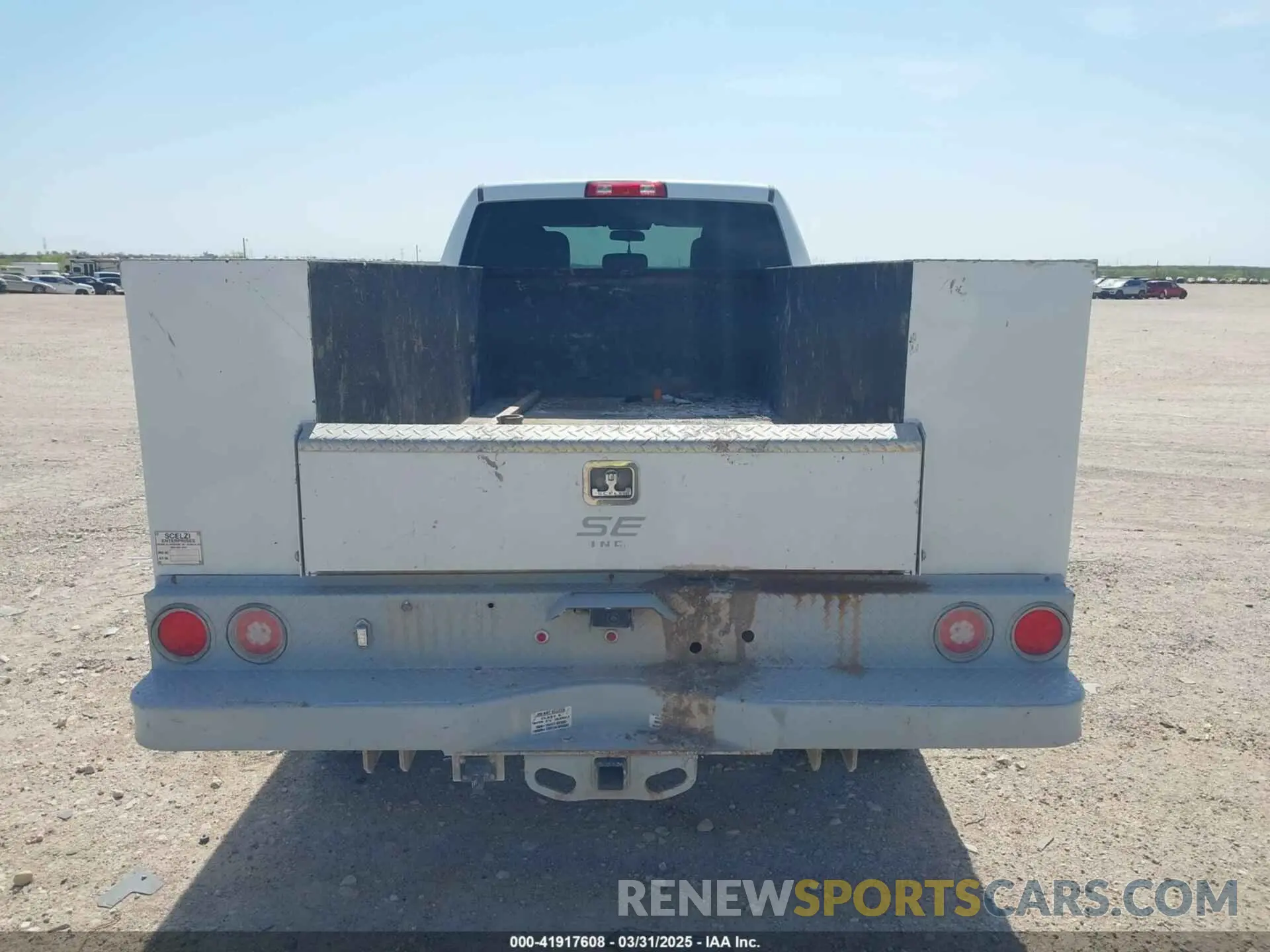 16 Photograph of a damaged car 3C6UR5HL1NG213746 RAM 2500 2022