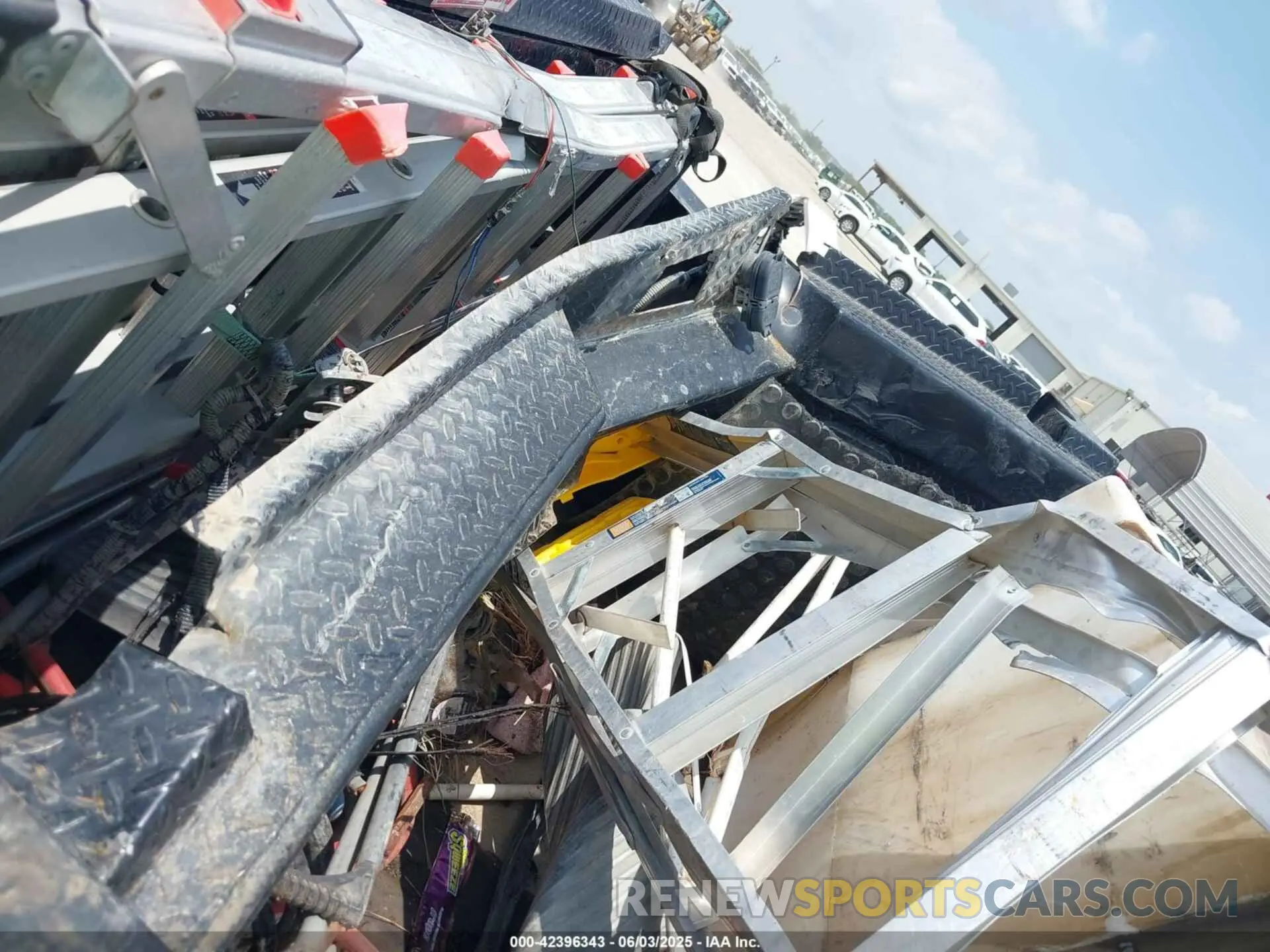 11 Photograph of a damaged car 3C6UR5HL8NG177506 RAM 2500 2022