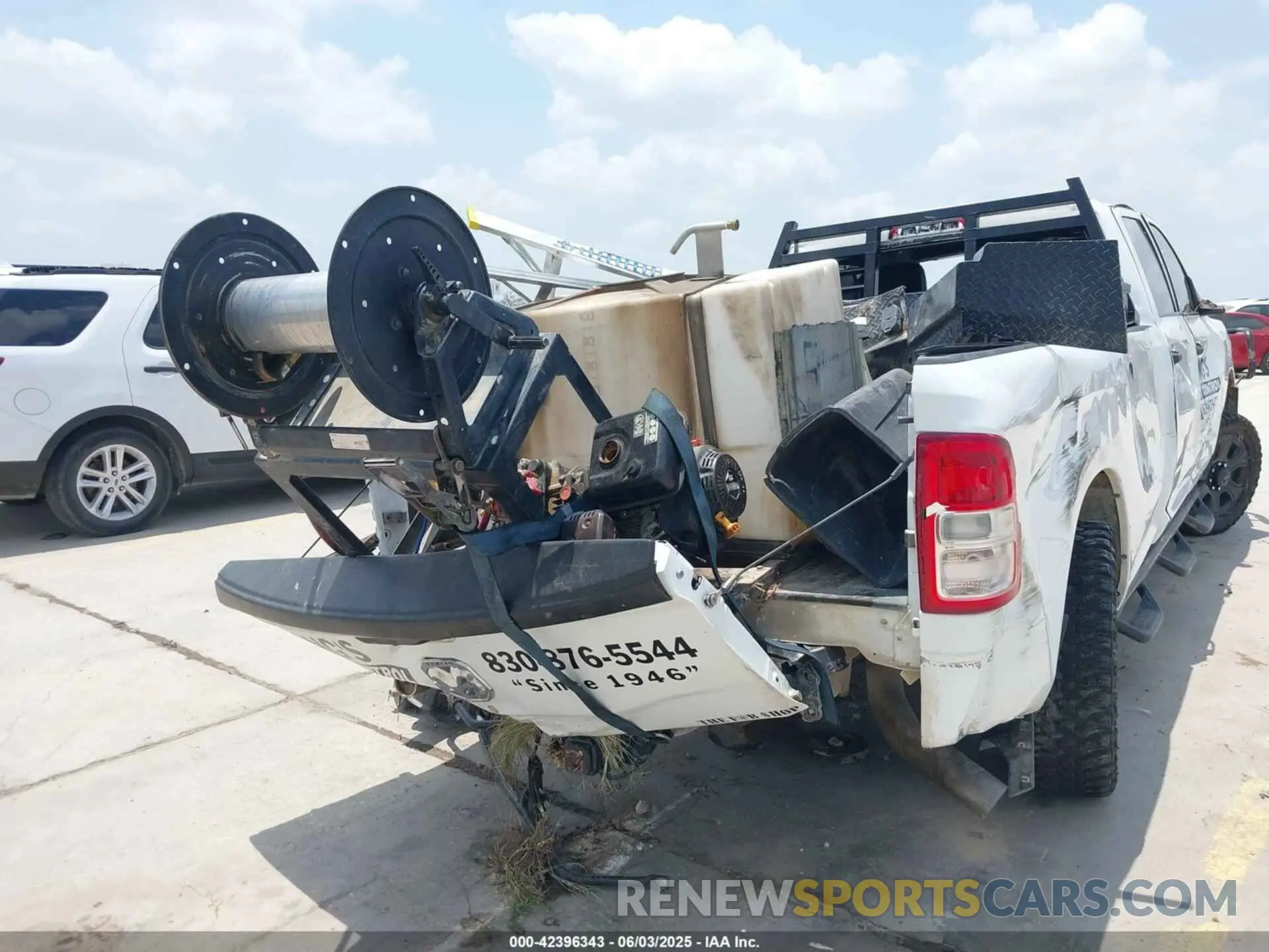 14 Photograph of a damaged car 3C6UR5HL8NG177506 RAM 2500 2022