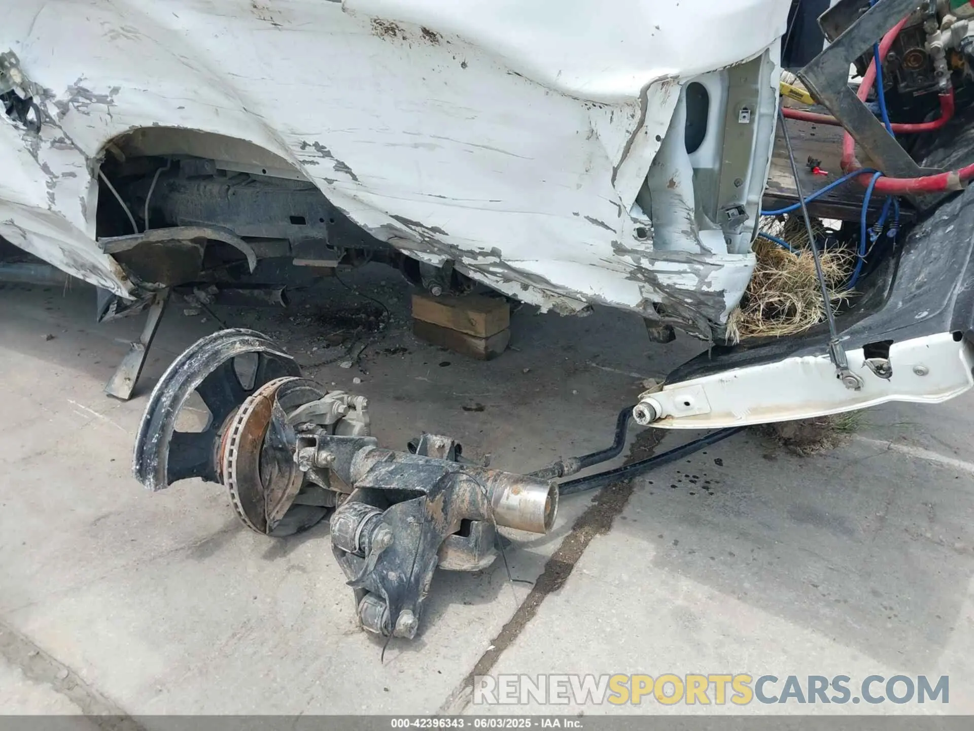 16 Photograph of a damaged car 3C6UR5HL8NG177506 RAM 2500 2022