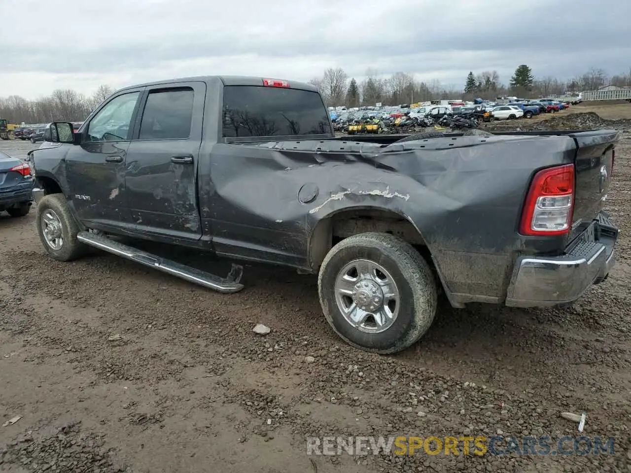 2 Photograph of a damaged car 3C6UR5JL0NG239202 RAM 2500 2022