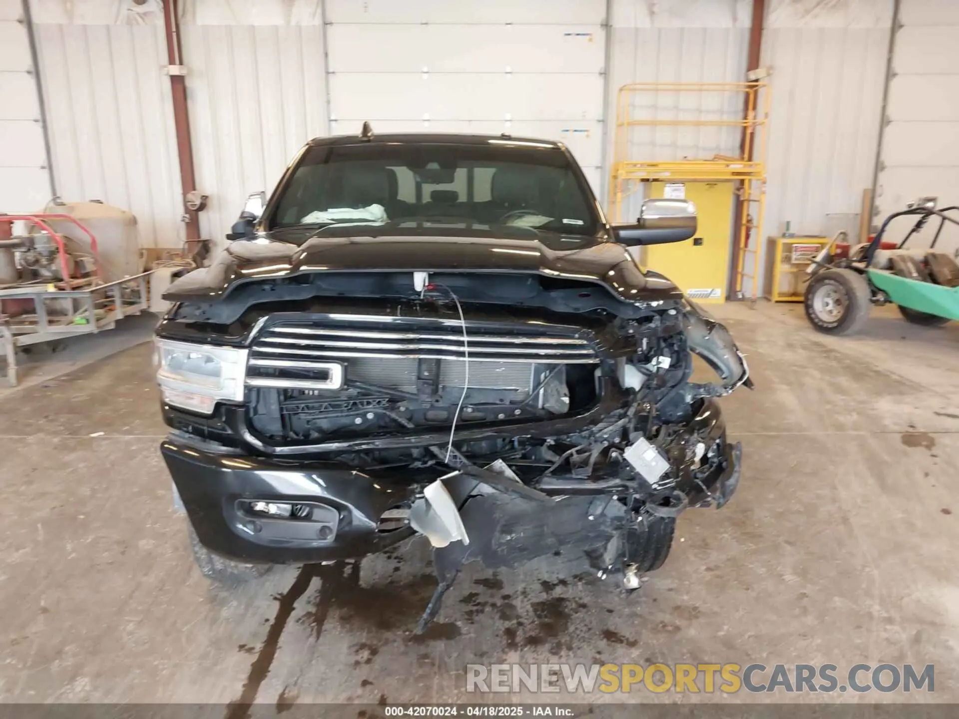 12 Photograph of a damaged car 3C6UR5KJXNG191933 RAM 2500 2022
