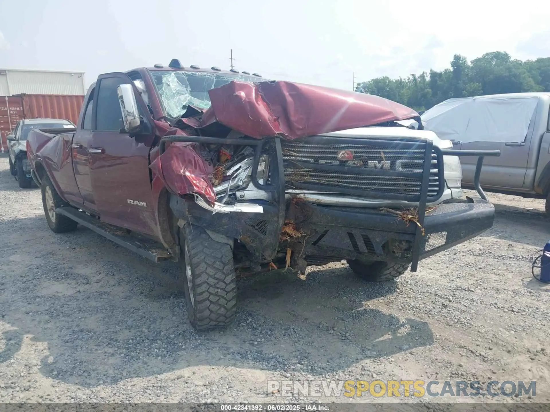 6 Photograph of a damaged car 3C6UR5KL1NG358794 RAM 2500 2022