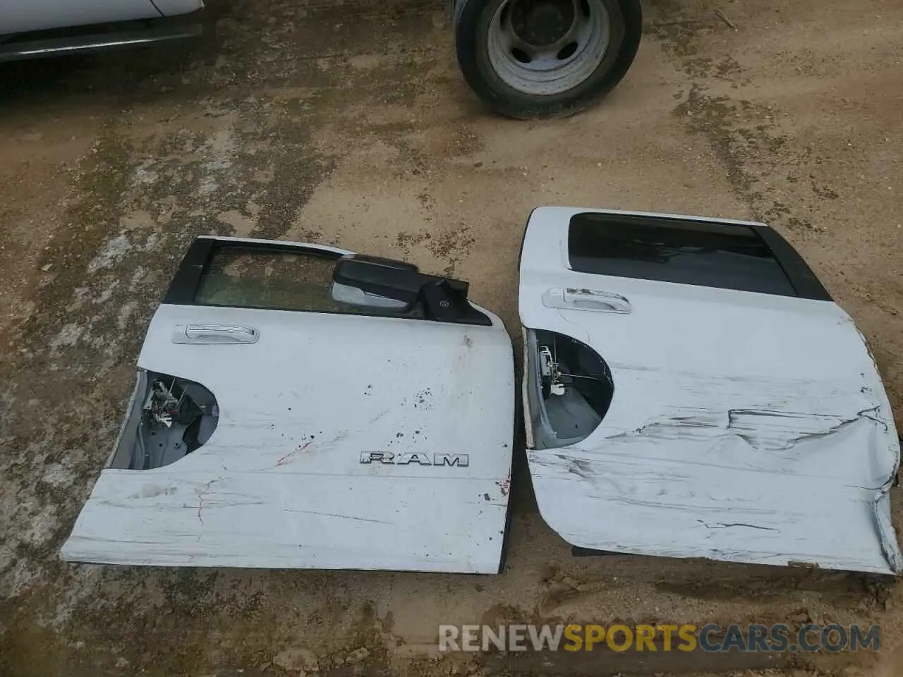 12 Photograph of a damaged car 3C6UR5KL8NG423172 RAM 2500 2022