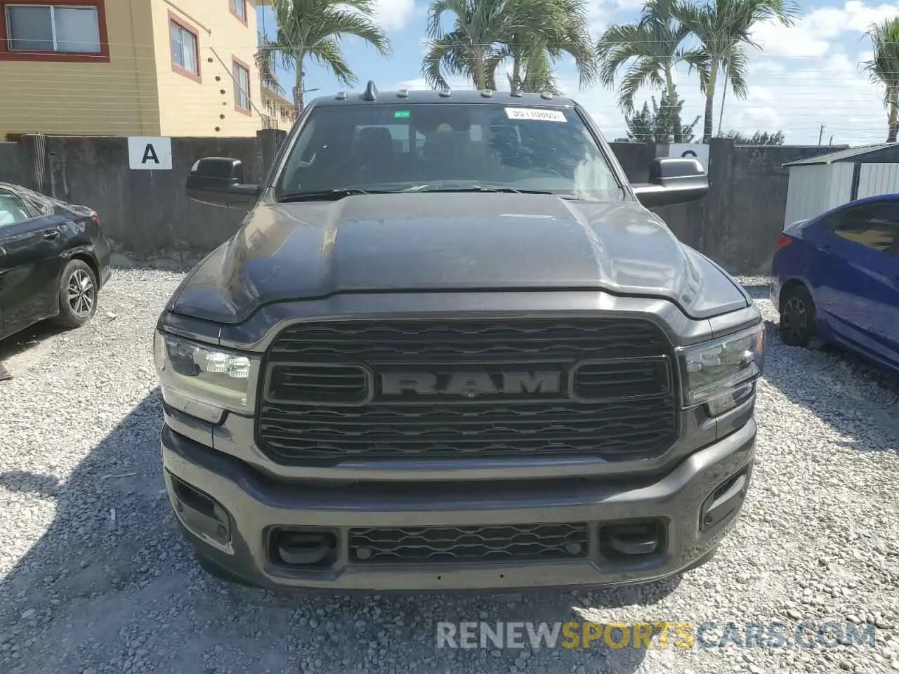 5 Photograph of a damaged car 3C6UR5TLXNG314615 RAM 2500 2022