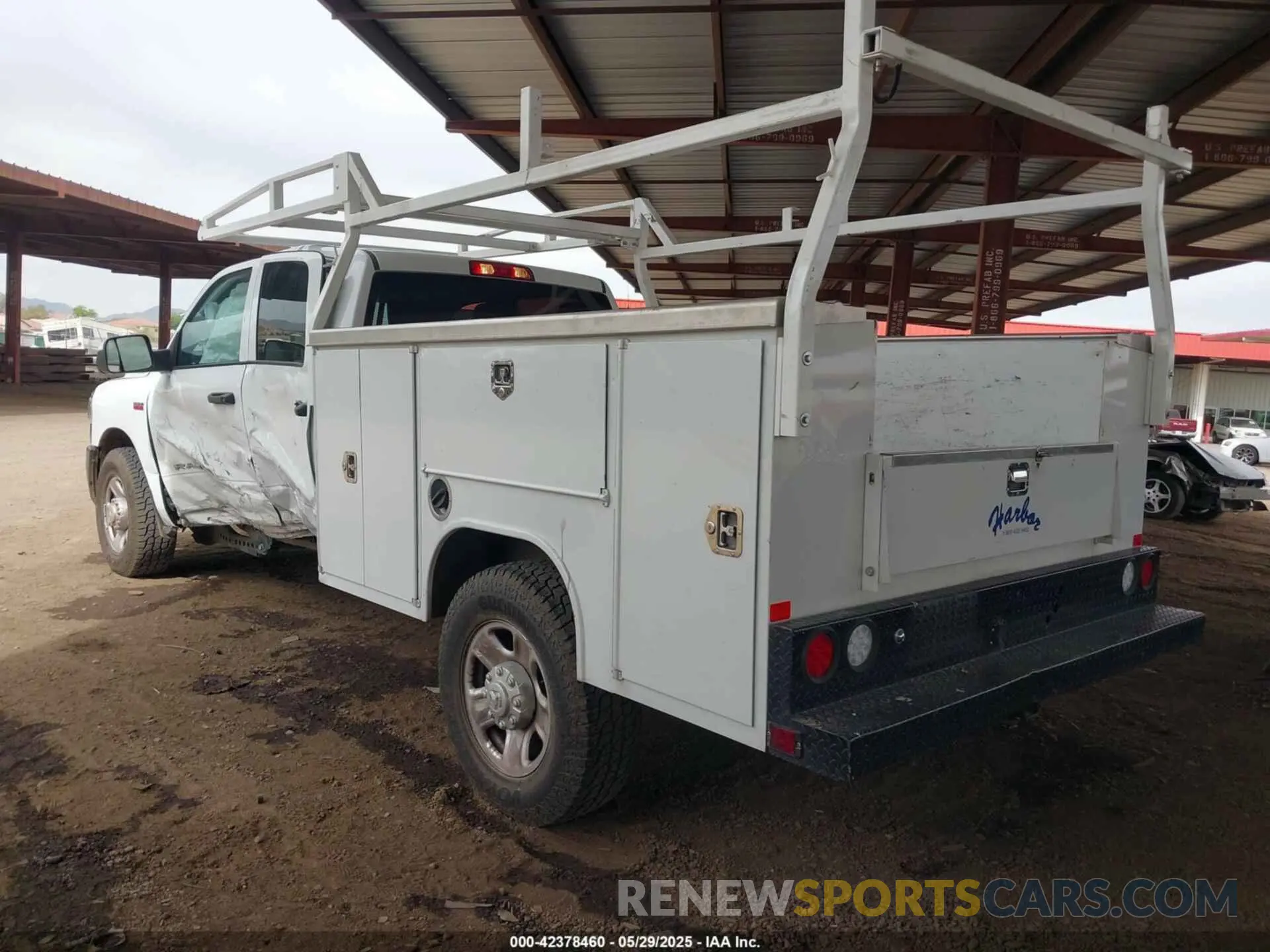 3 Photograph of a damaged car 3C7WR4HJXNG108118 RAM 2500 2022