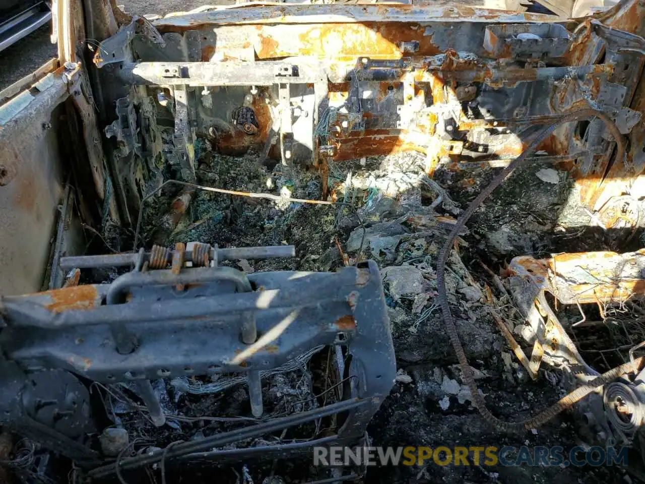 8 Photograph of a damaged car 3C6UR5DJ6PG591827 RAM 2500 2023
