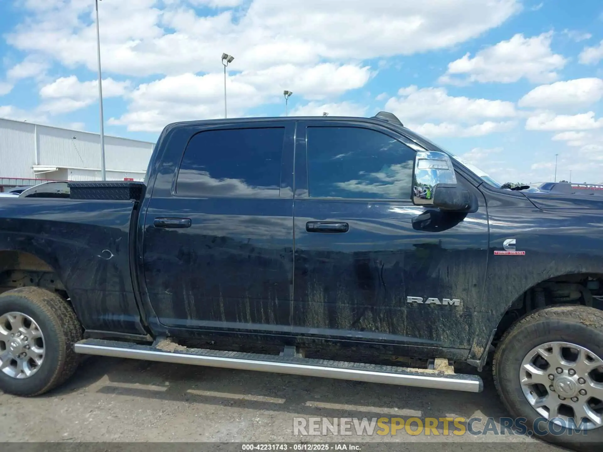 14 Photograph of a damaged car 3C6UR5FL2PG567670 RAM 2500 2023