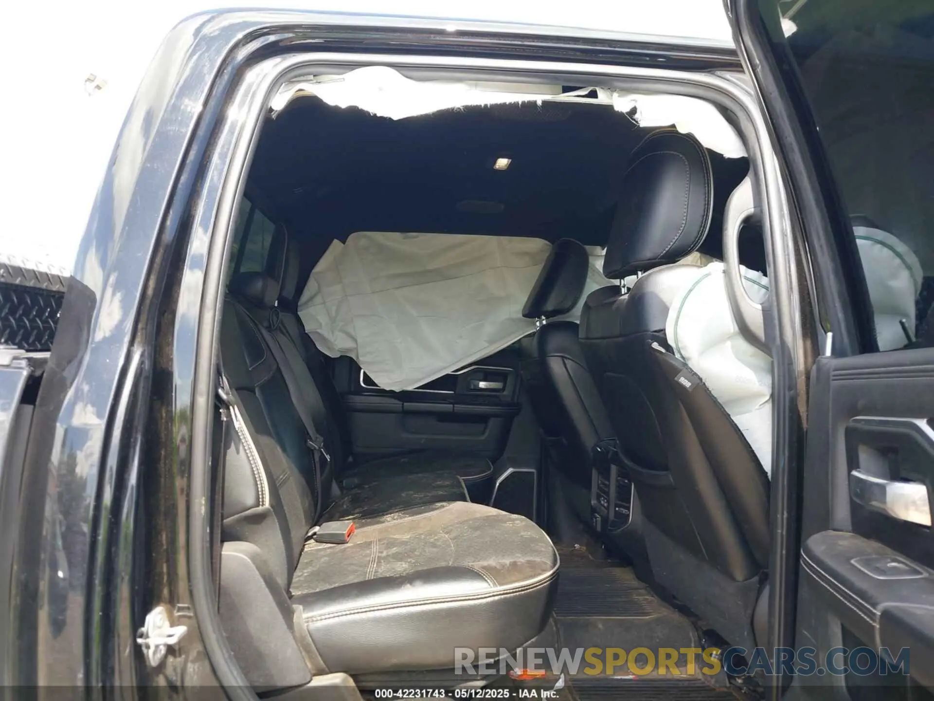 8 Photograph of a damaged car 3C6UR5FL2PG567670 RAM 2500 2023