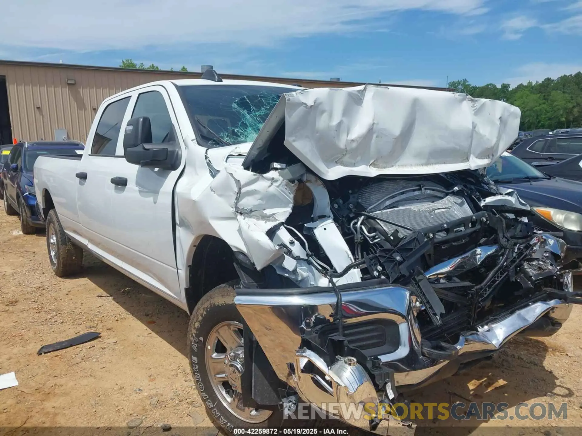 18 Photograph of a damaged car 3C6UR5HJ5PG537025 RAM 2500 2023