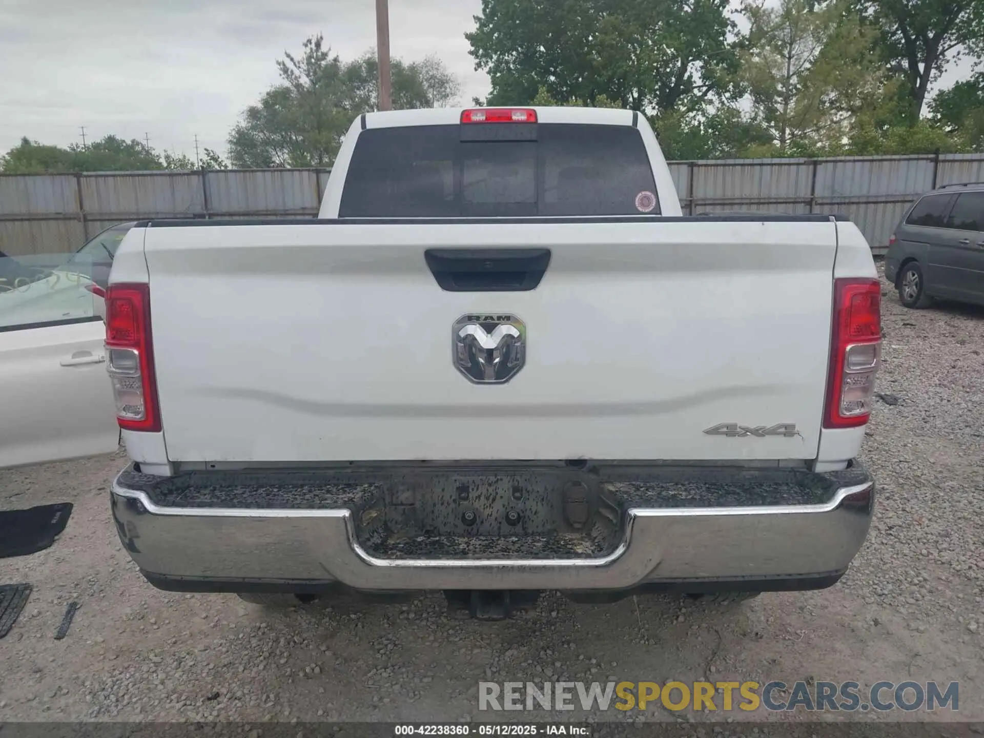 17 Photograph of a damaged car 3C6UR5CL7RG309801 RAM 2500 2024