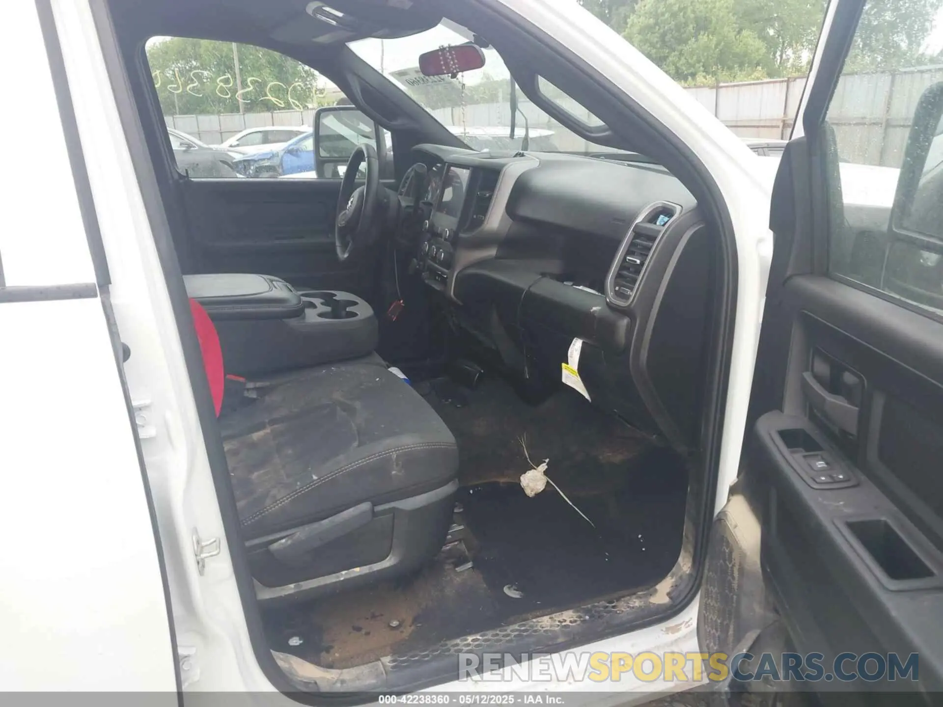5 Photograph of a damaged car 3C6UR5CL7RG309801 RAM 2500 2024