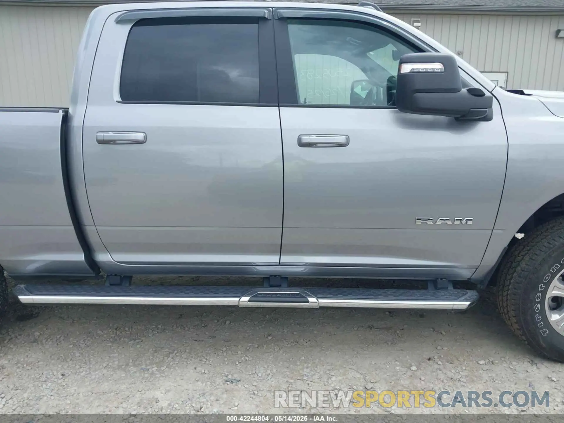 13 Photograph of a damaged car 3C6UR5DJ1RG186140 RAM 2500 2024