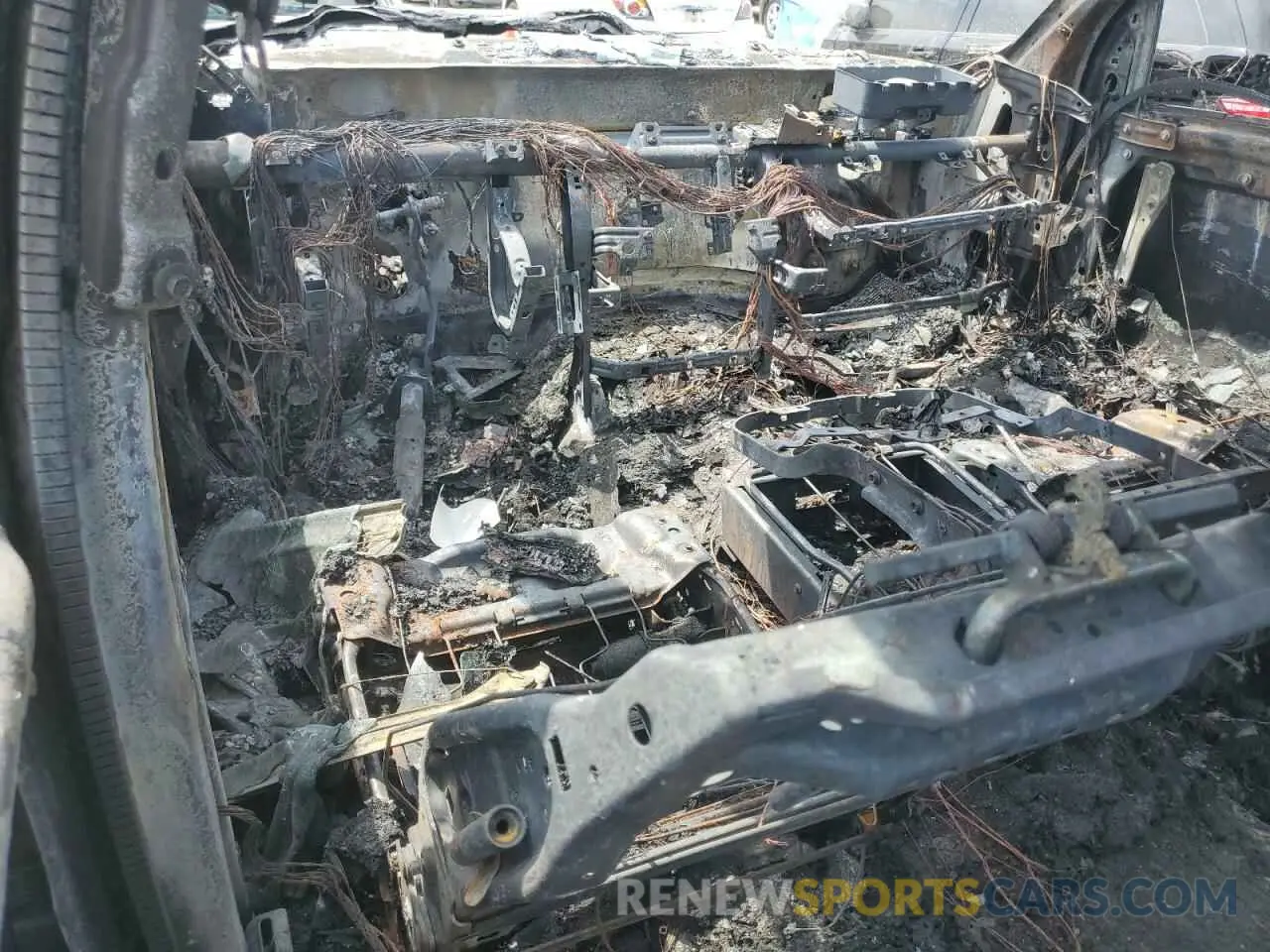 8 Photograph of a damaged car 3C6UR5DJ2RG186129 RAM 2500 2024