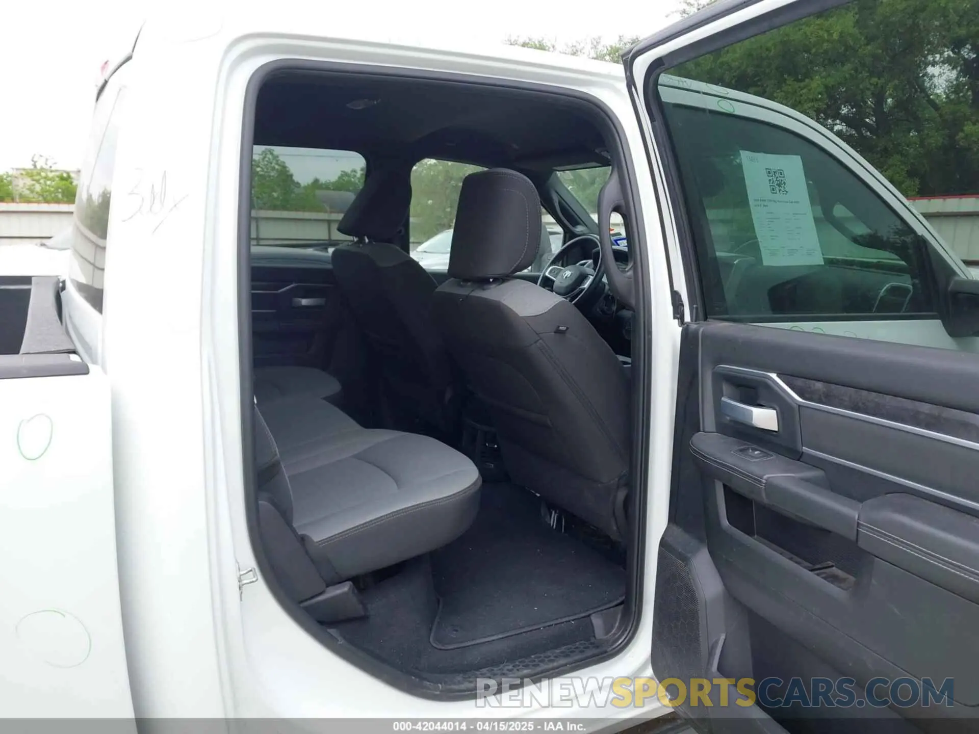 8 Photograph of a damaged car 3C6UR5DL1RG296302 RAM 2500 2024