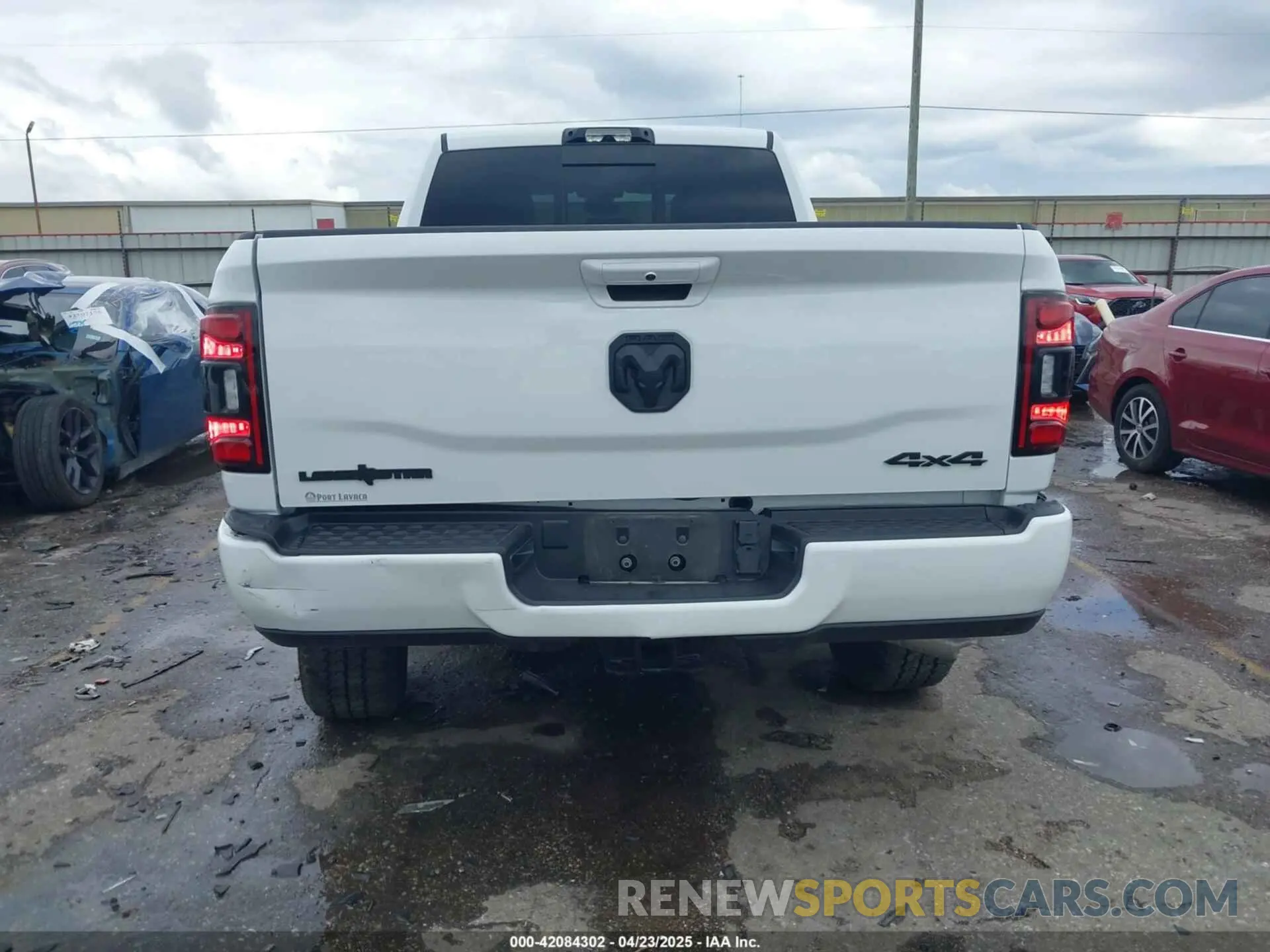 15 Photograph of a damaged car 3C6UR5DL2RG378362 RAM 2500 2024