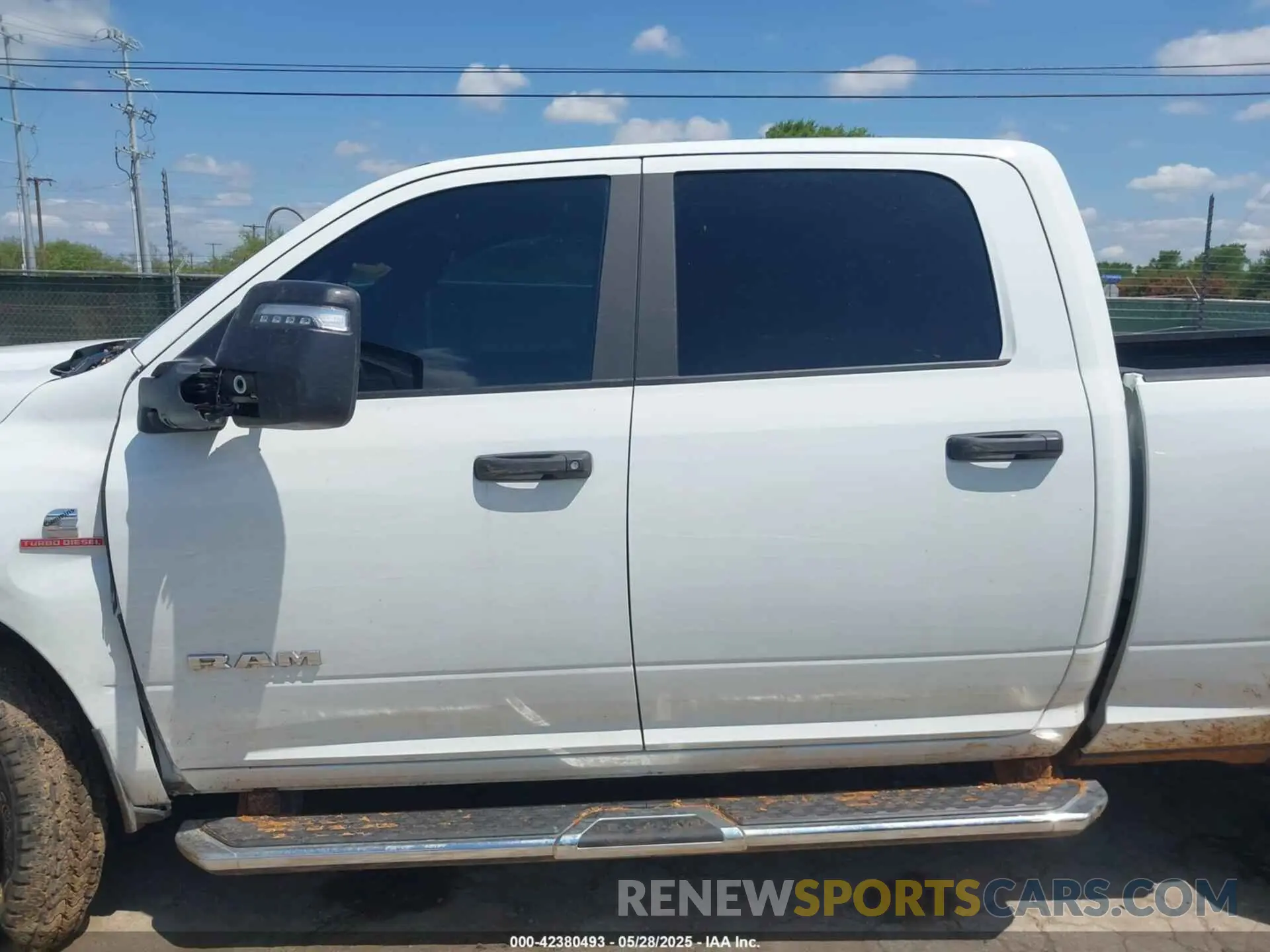 13 Photograph of a damaged car 3C6UR5DL4RG338638 RAM 2500 2024
