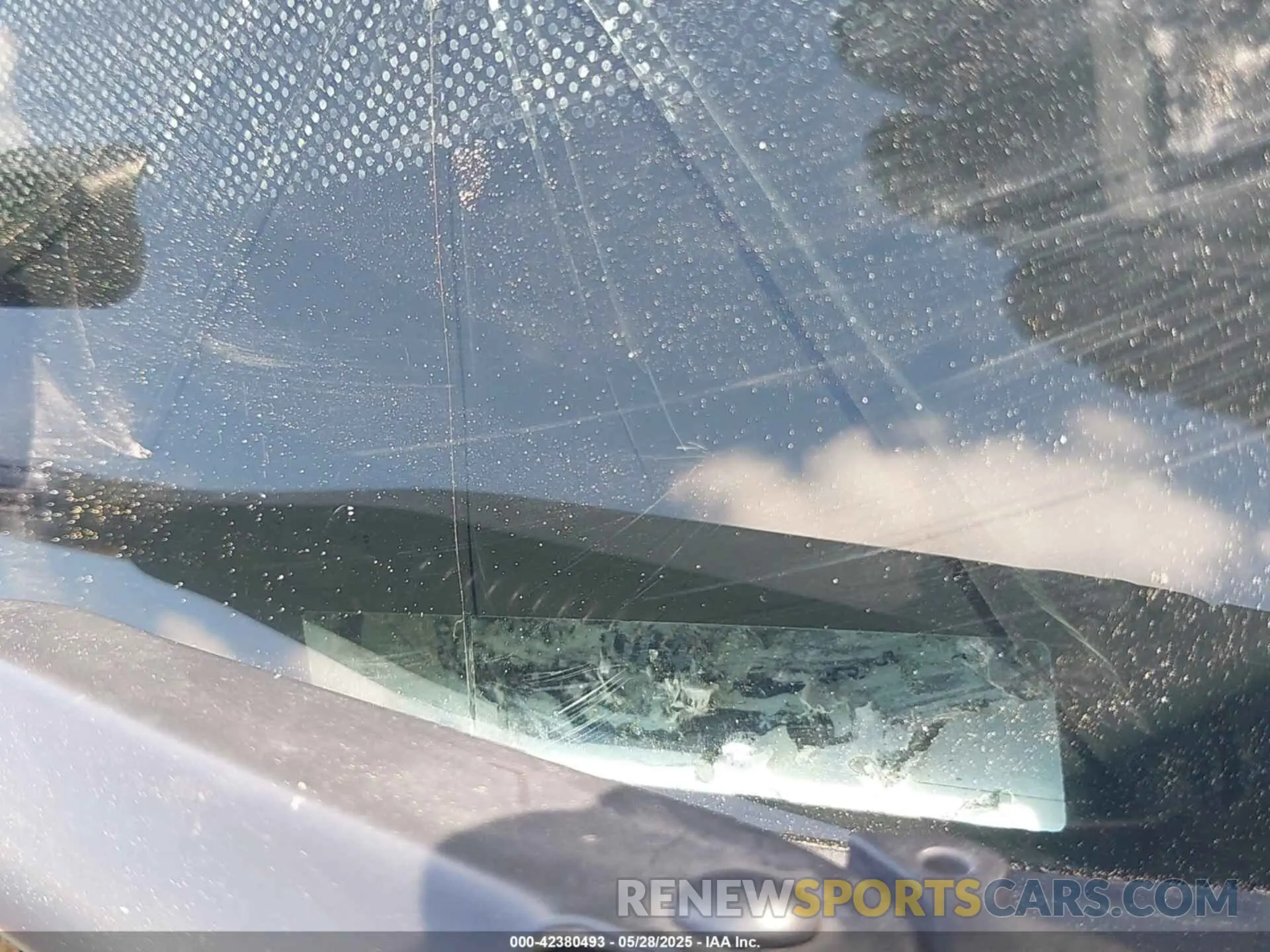 9 Photograph of a damaged car 3C6UR5DL4RG338638 RAM 2500 2024