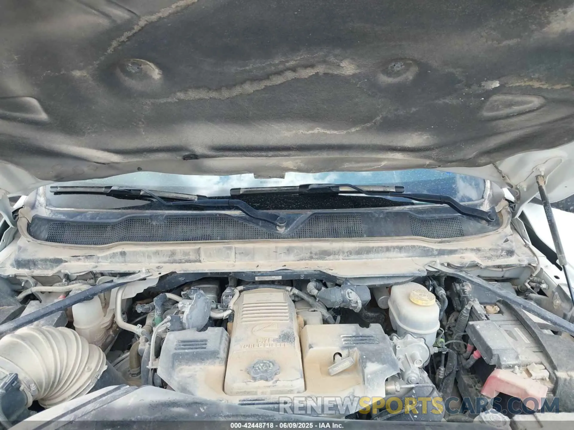 10 Photograph of a damaged car 3C6UR5DL9RG154280 RAM 2500 2024