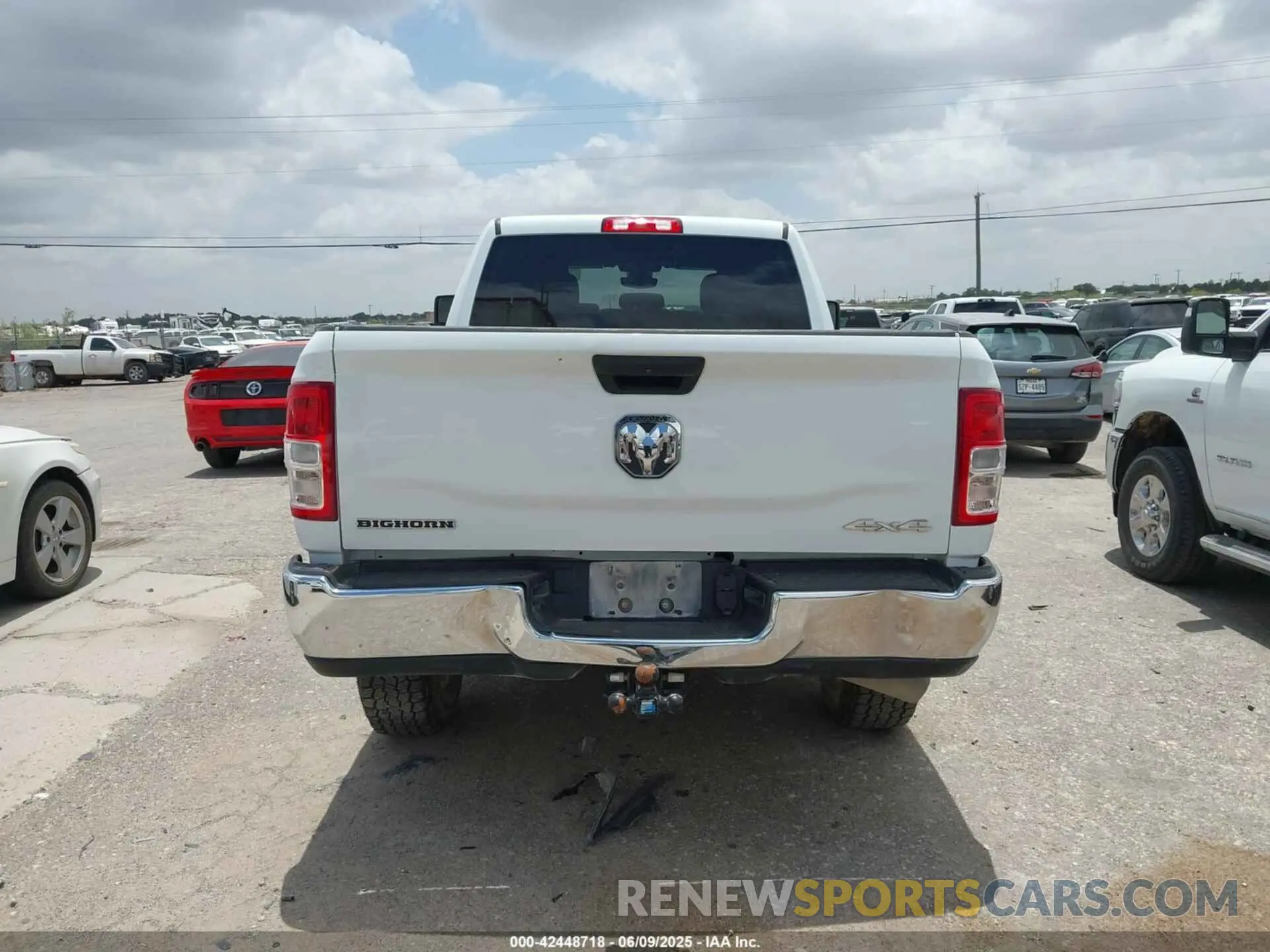 16 Photograph of a damaged car 3C6UR5DL9RG154280 RAM 2500 2024