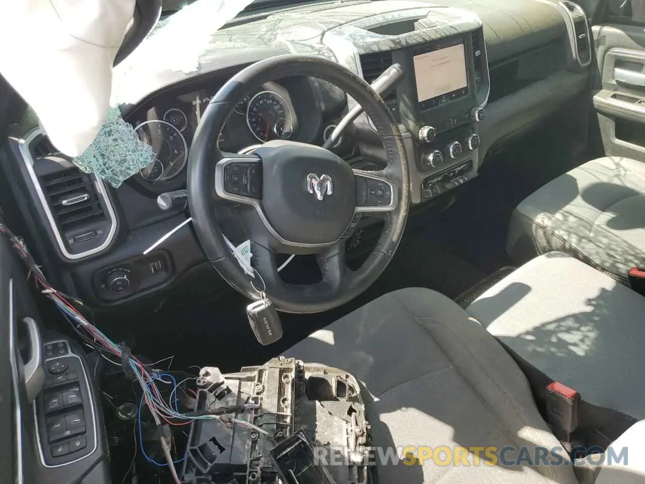 8 Photograph of a damaged car 3C6UR5DL9RG340644 RAM 2500 2024