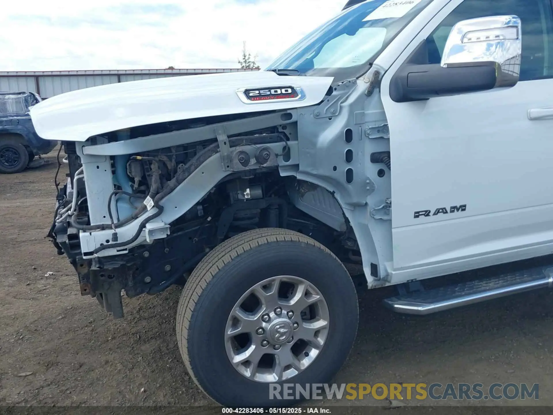 18 Photograph of a damaged car 3C6UR5FL2RG285550 RAM 2500 2024