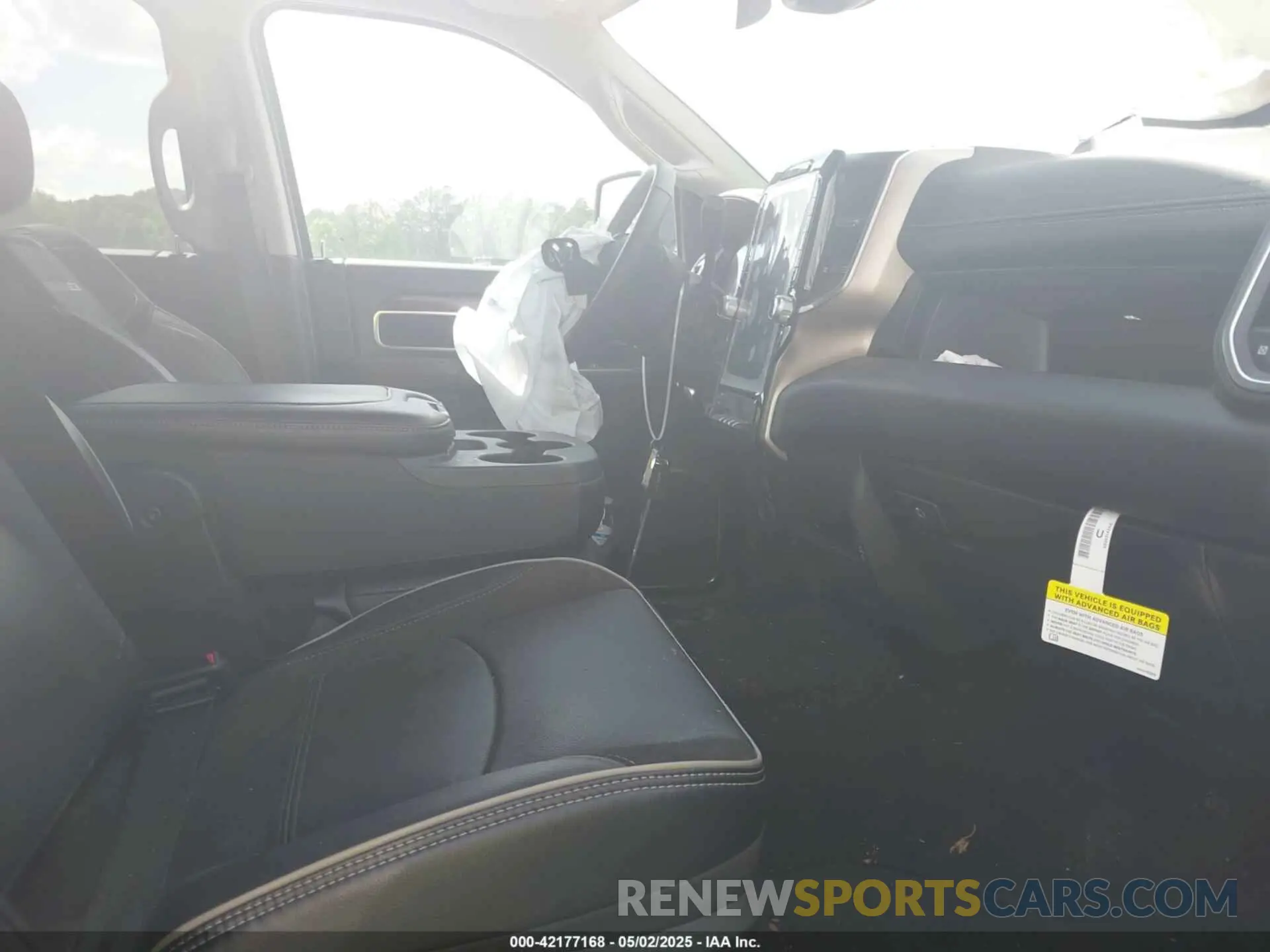 5 Photograph of a damaged car 3C6UR5FL3RG407946 RAM 2500 2024