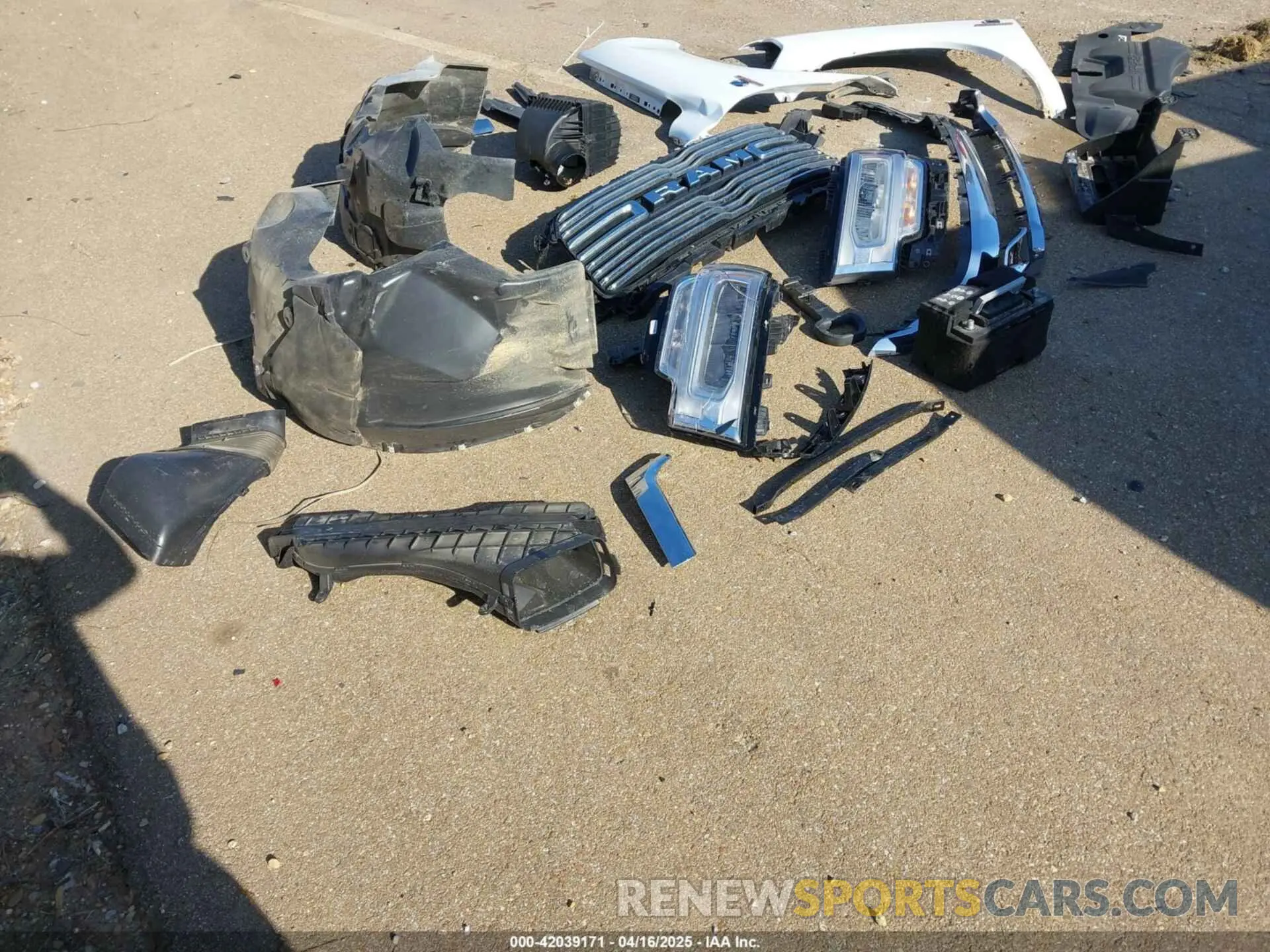 18 Photograph of a damaged car 3C6UR5FL6RG181448 RAM 2500 2024