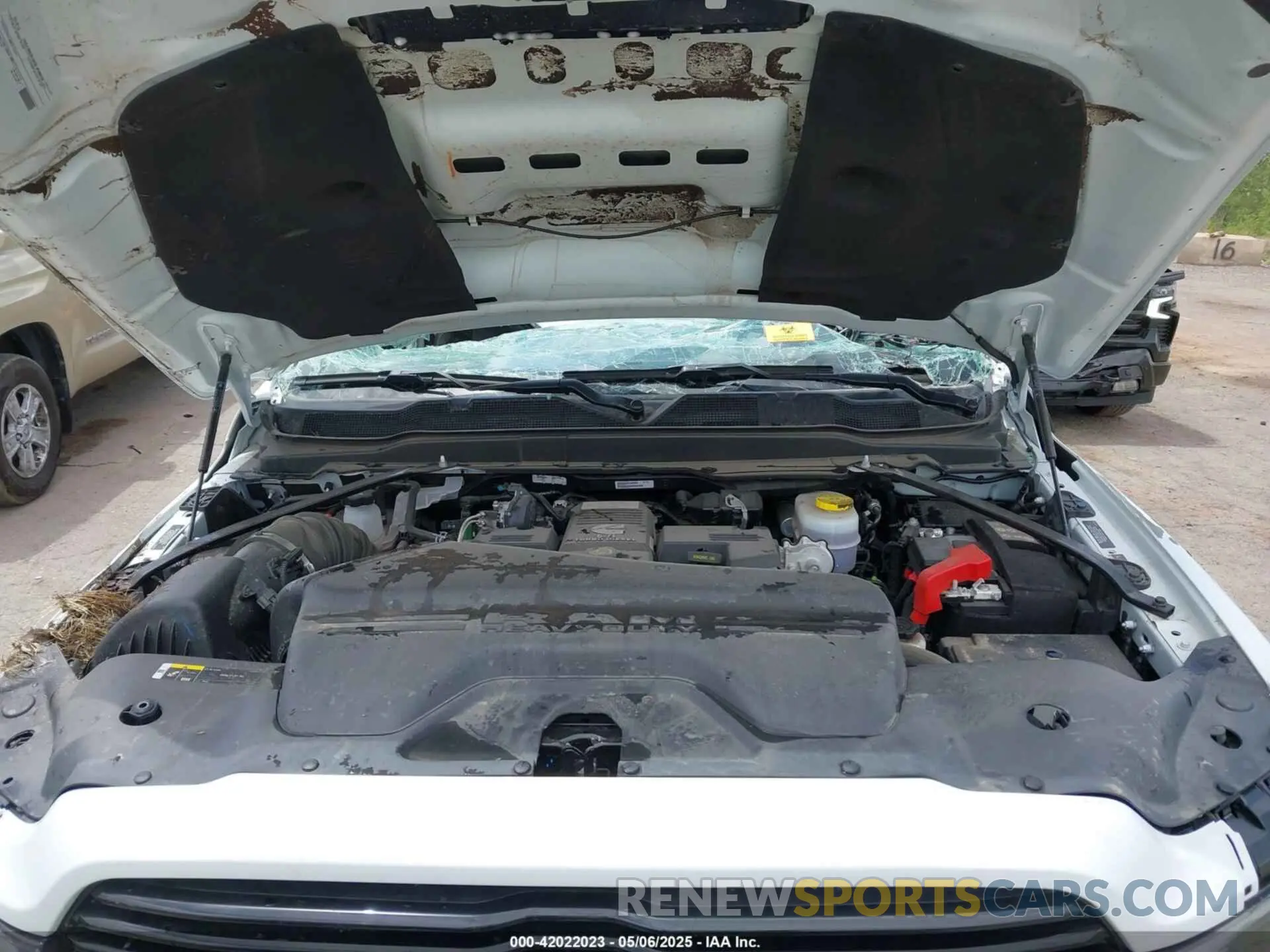 10 Photograph of a damaged car 3C6UR5FL6RG288306 RAM 2500 2024