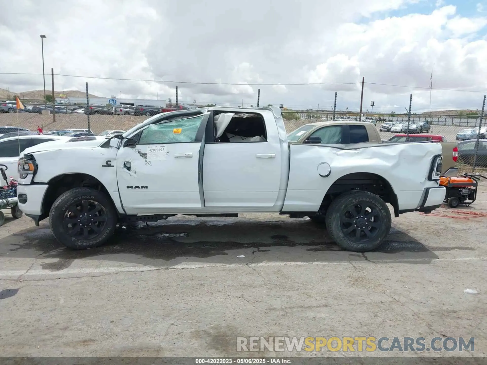 13 Photograph of a damaged car 3C6UR5FL6RG288306 RAM 2500 2024