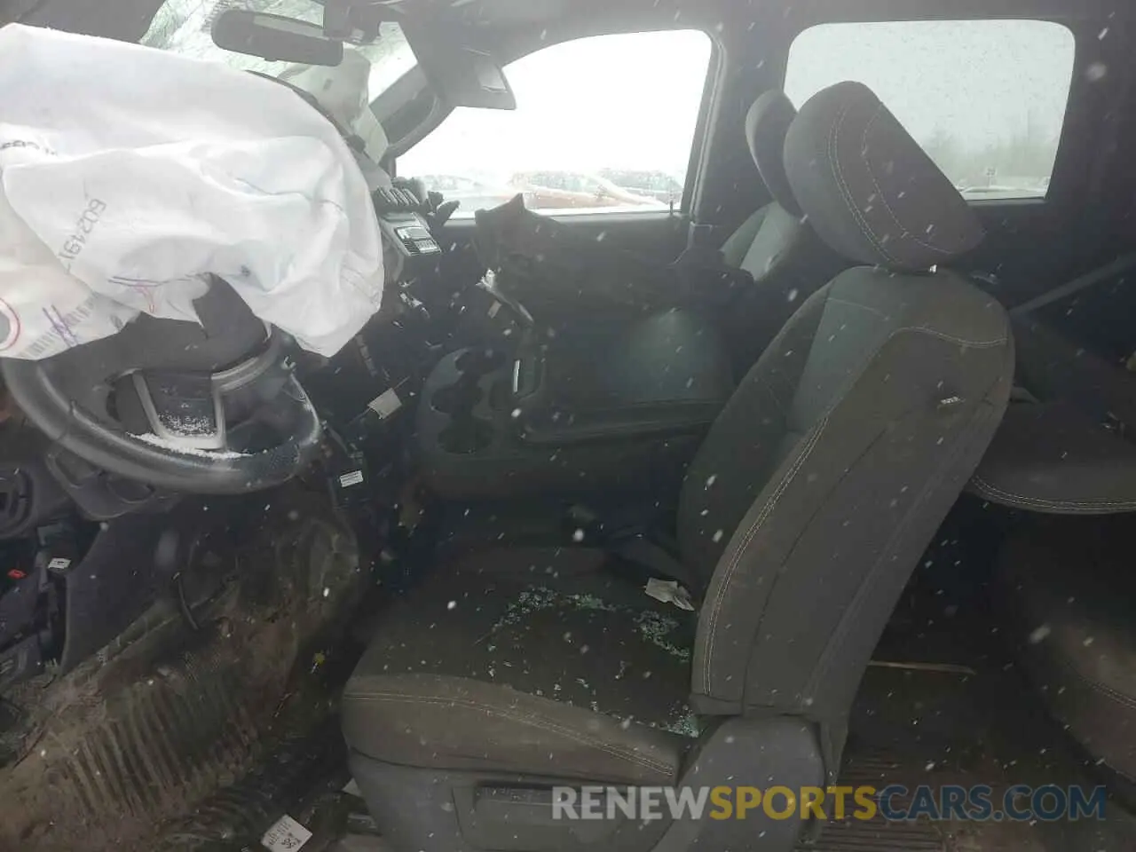 7 Photograph of a damaged car 3C6UR5HJ8RG246201 RAM 2500 2024