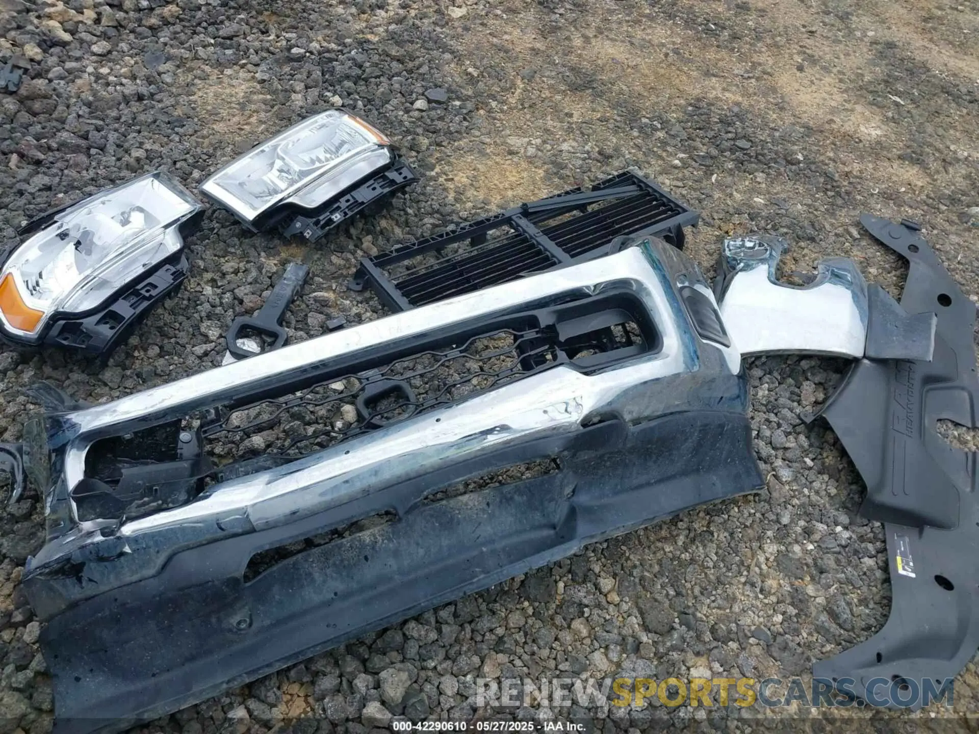 12 Photograph of a damaged car 3C6UR5HJ8RG288173 RAM 2500 2024