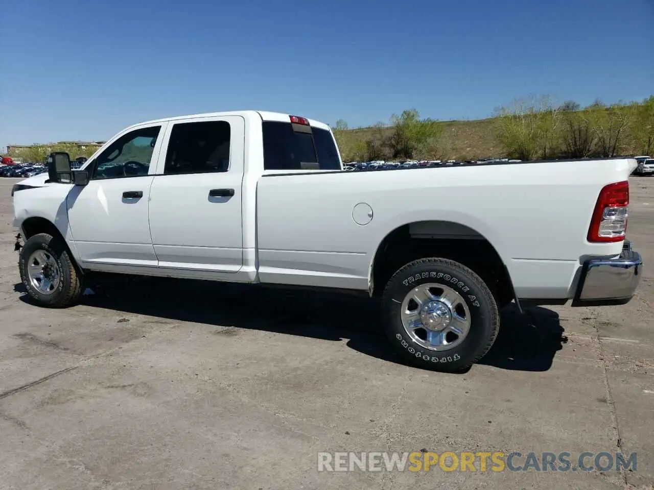2 Photograph of a damaged car 3C6UR5HJ9RG162386 RAM 2500 2024