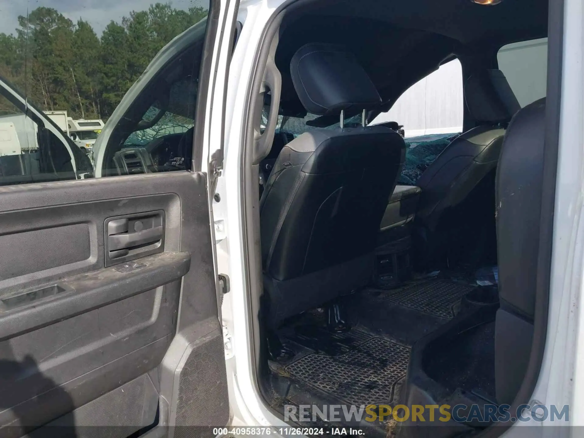 8 Photograph of a damaged car 3C6UR5HJXRG151946 RAM 2500 2024