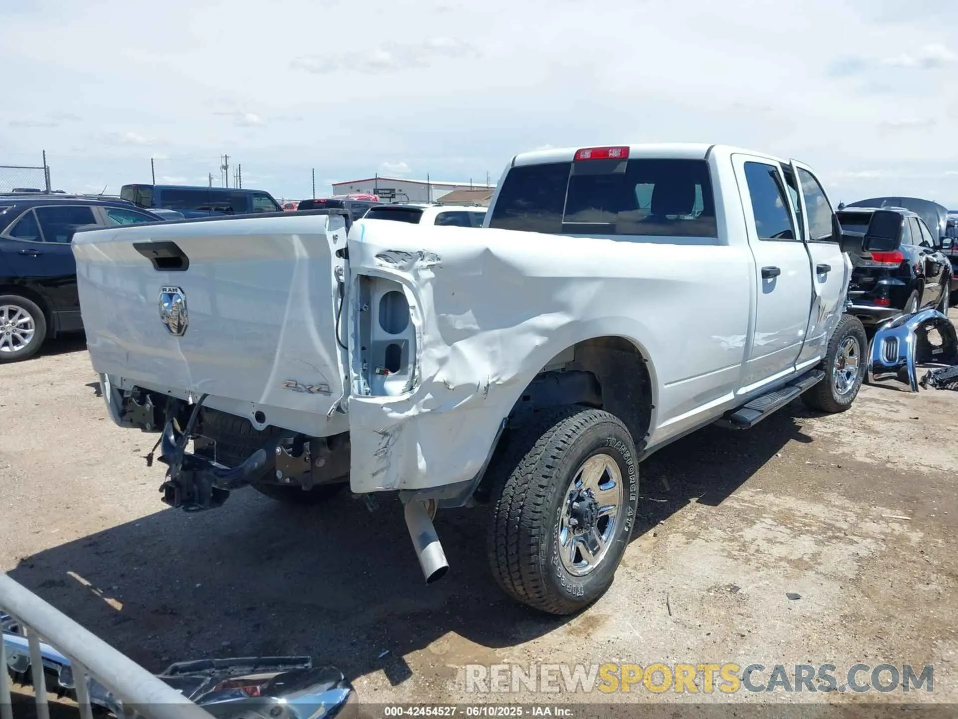 4 Photograph of a damaged car 3C6UR5HJXRG389635 RAM 2500 2024